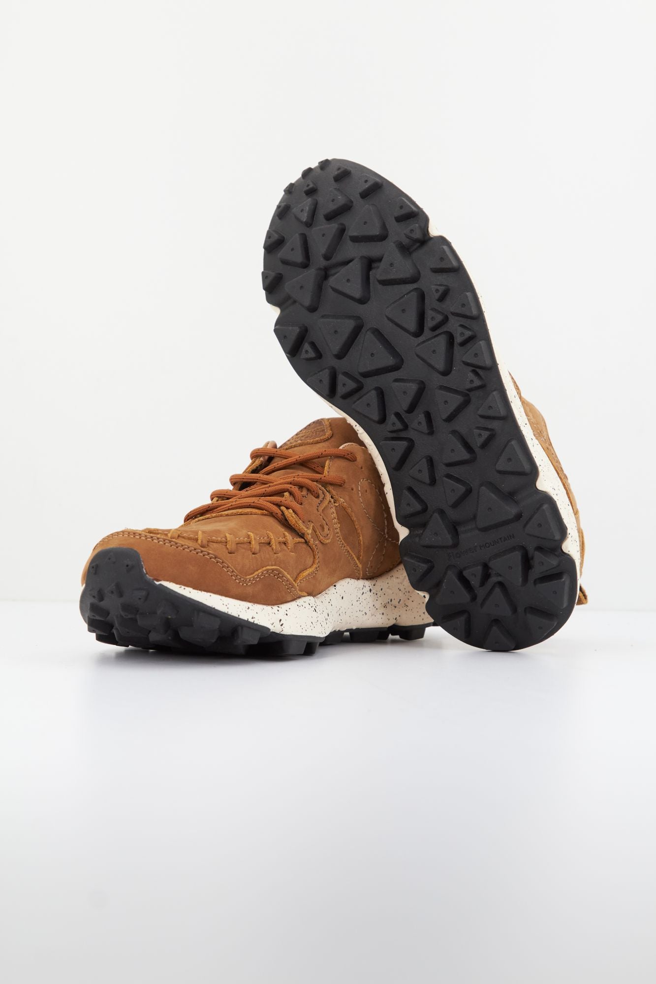 FLOWER MOUNTAIN YAMANO MAN en color MARRON (4)