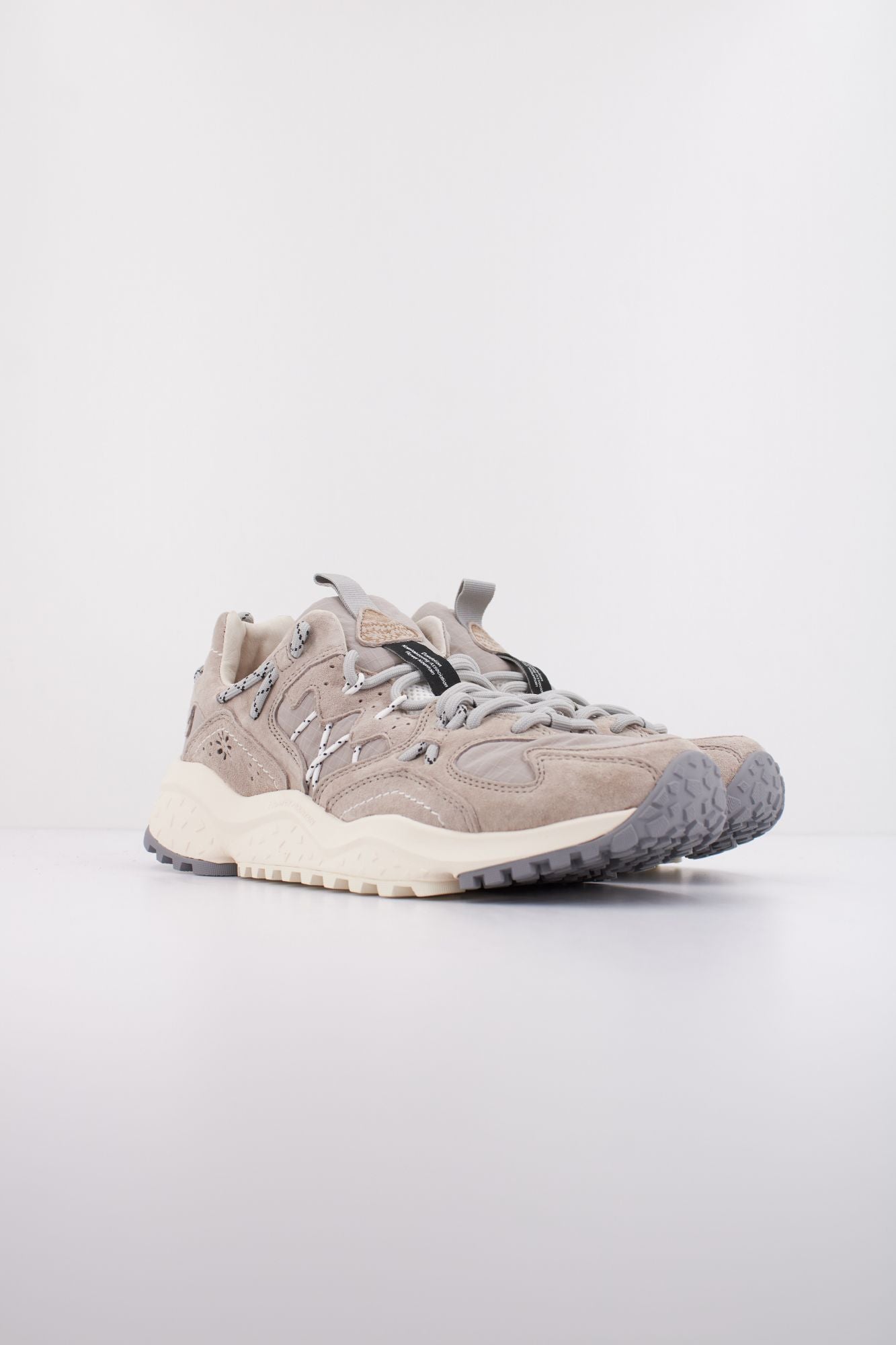 FLOWER MOUNTAIN YAMABUSHI UNI en color MARRON CLARO (2)