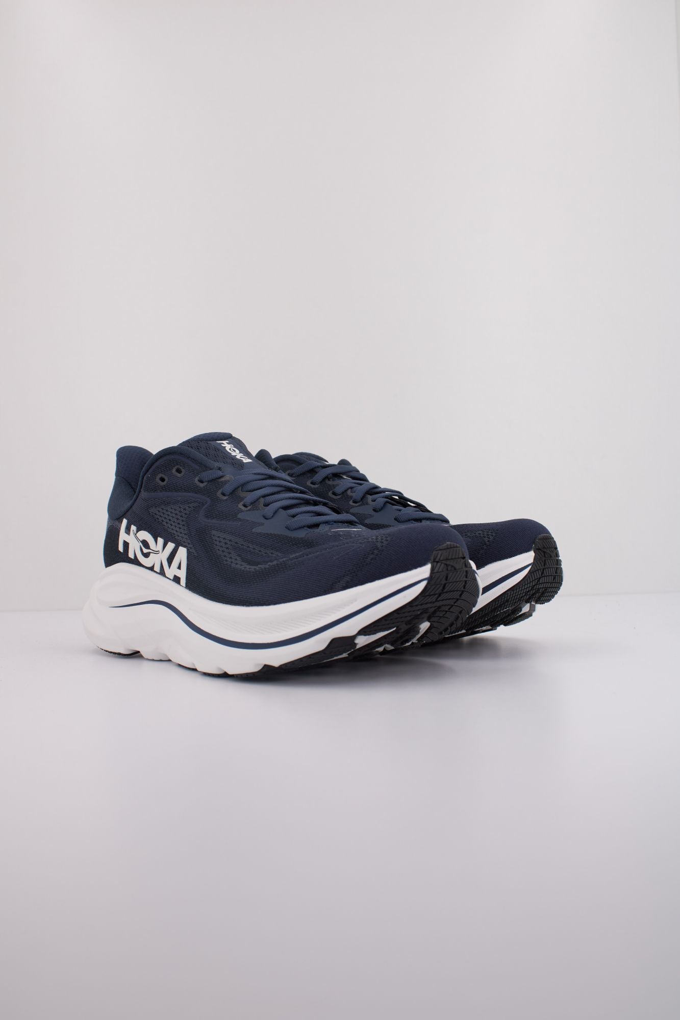 HOKA CLIFTON 10 en color AZUL (2)