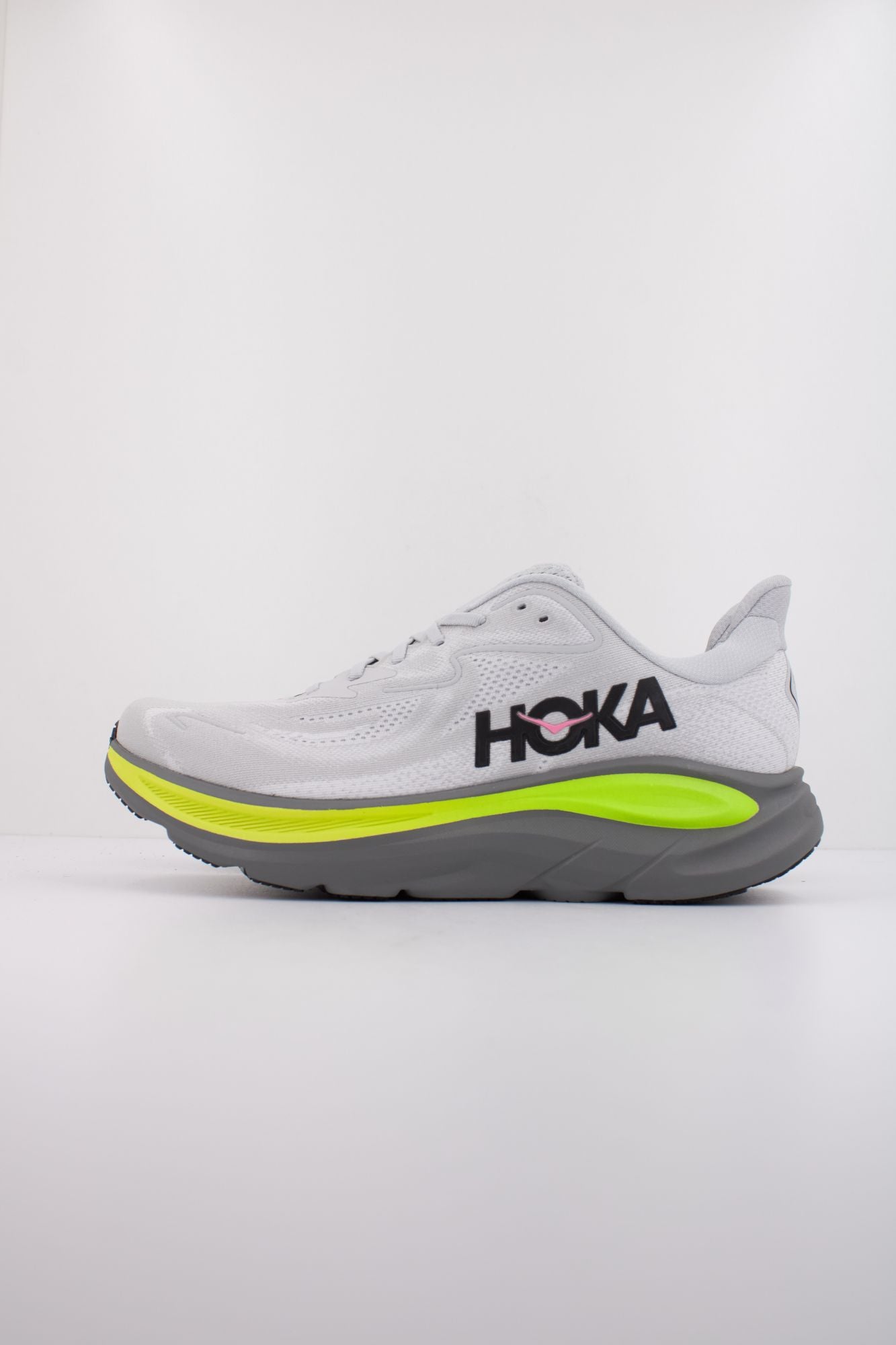 HOKA CLIFTON 10 en color GRIS (1)