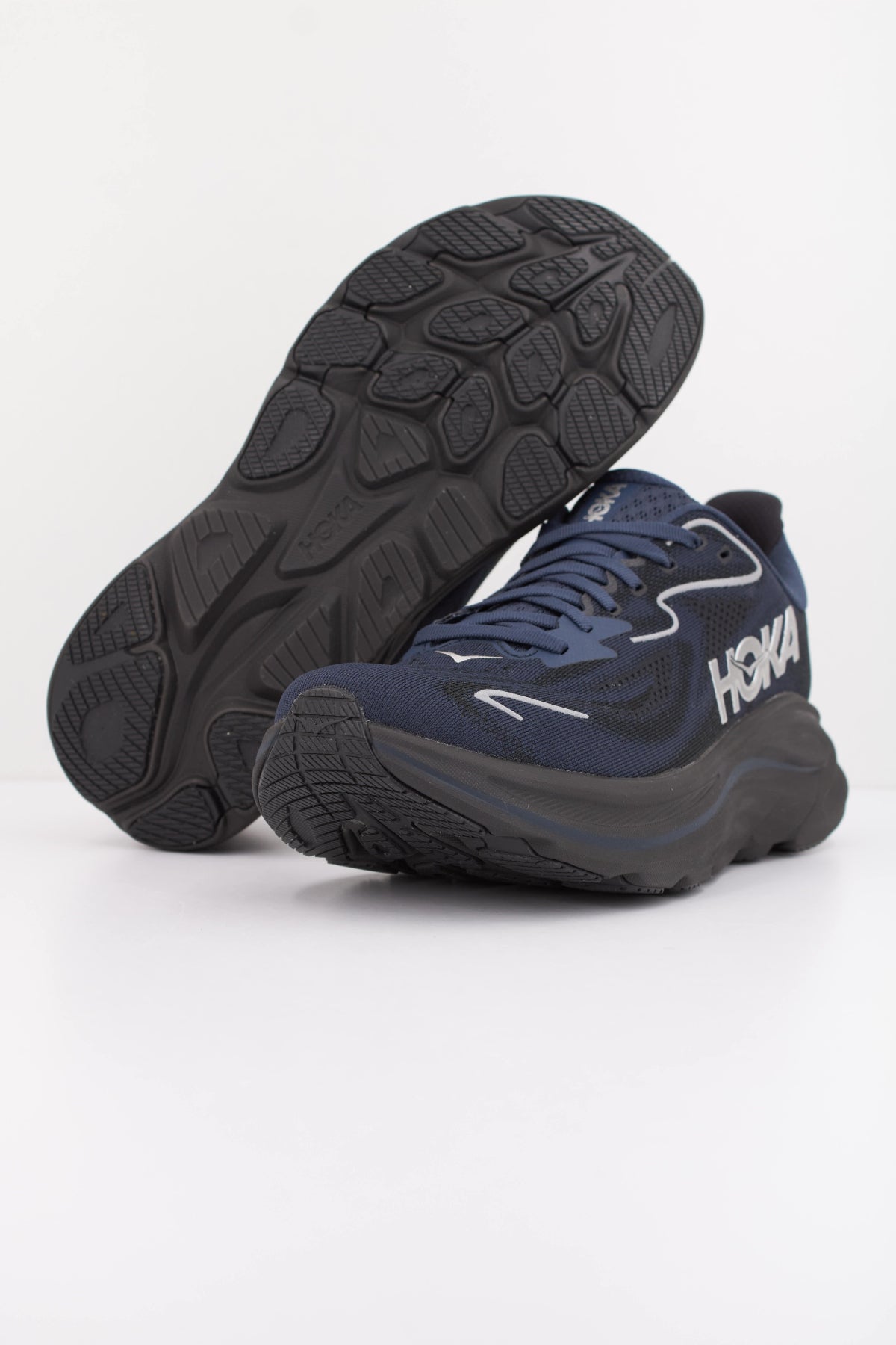 HOKA CLIFTON 10 en color AZUL (5)