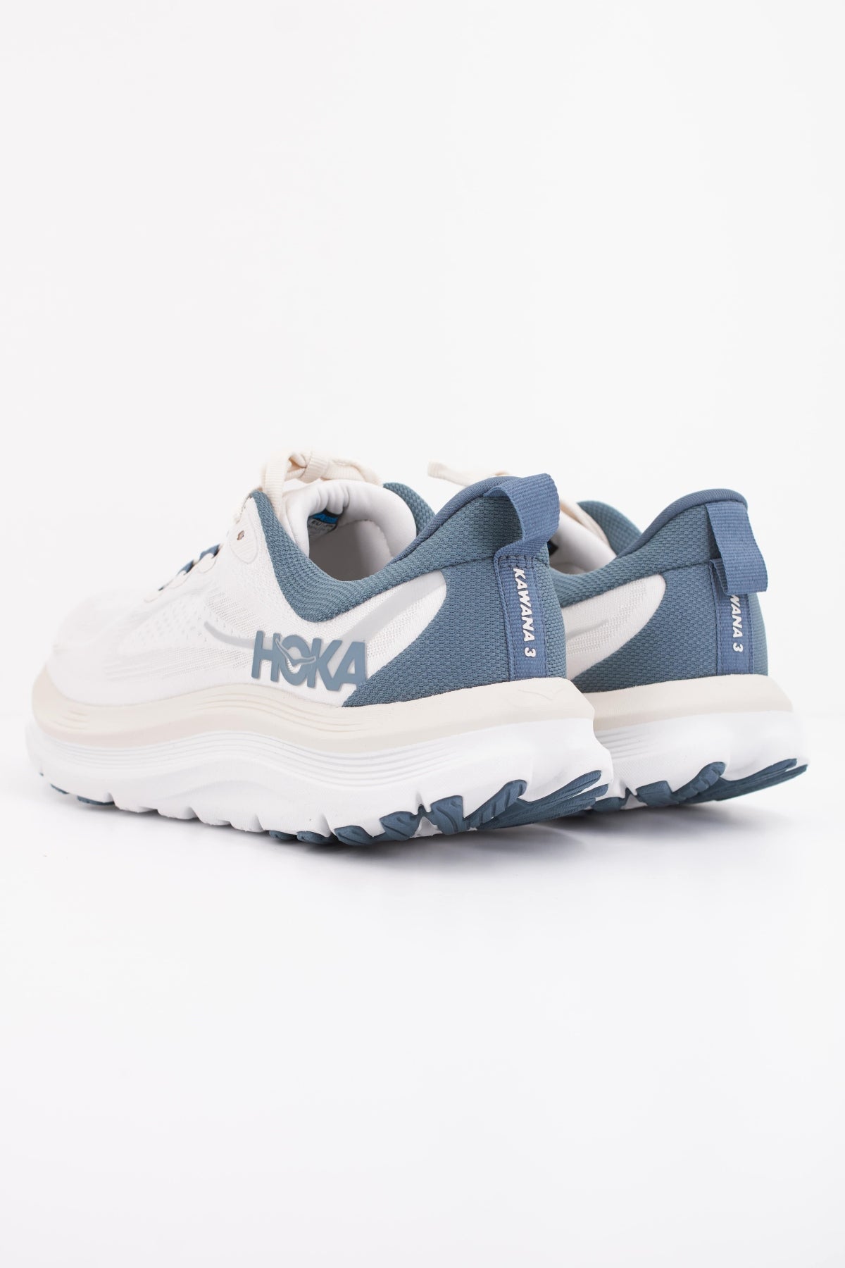 HOKA ZAPATILLA W KAWANA 3 en color BEIS (4)
