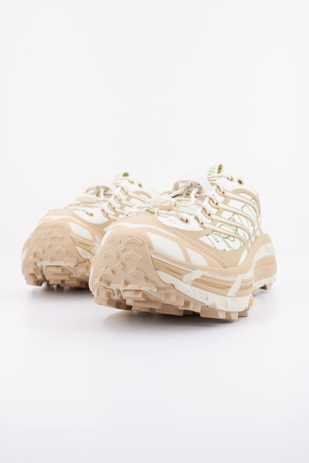 HOKA U MAFATE THREE2 en color BEIS (2)