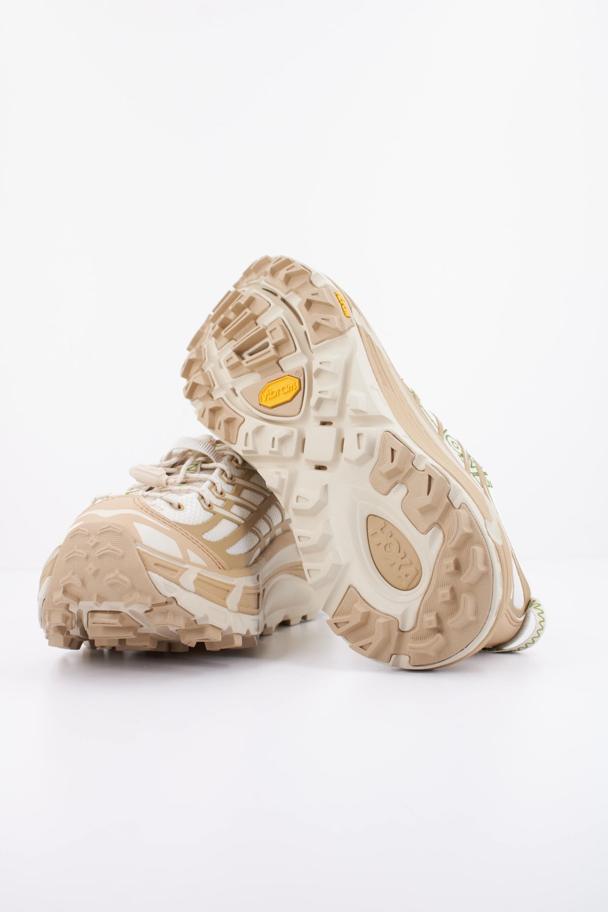 HOKA U MAFATE THREE2 en color BEIS (5)