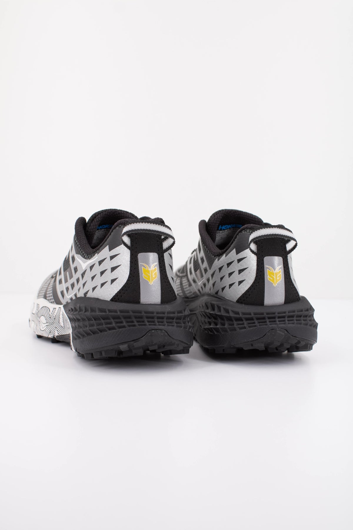 HOKA ZAPATILLA U SPEEDGOAT 2 T en color NEGRO (4)