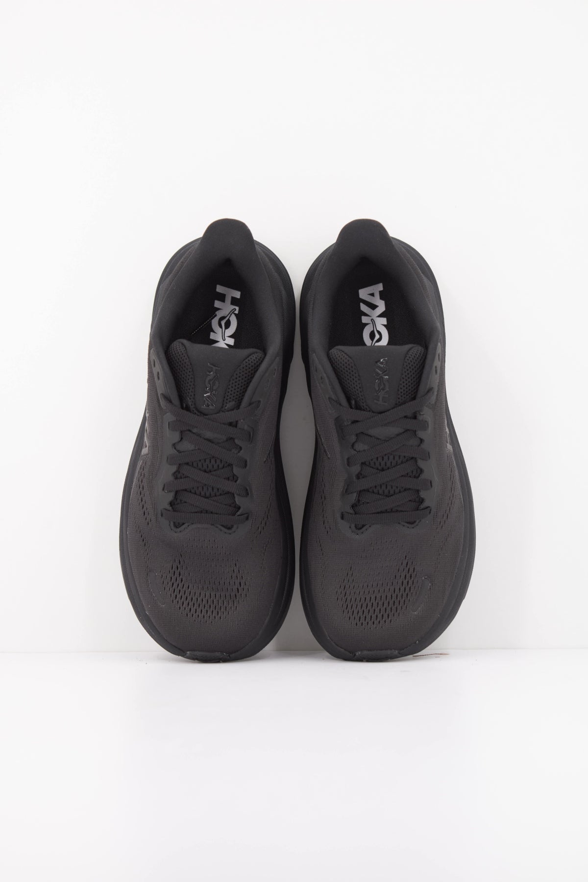 HOKA 1176573HO en color NEGRO (3)