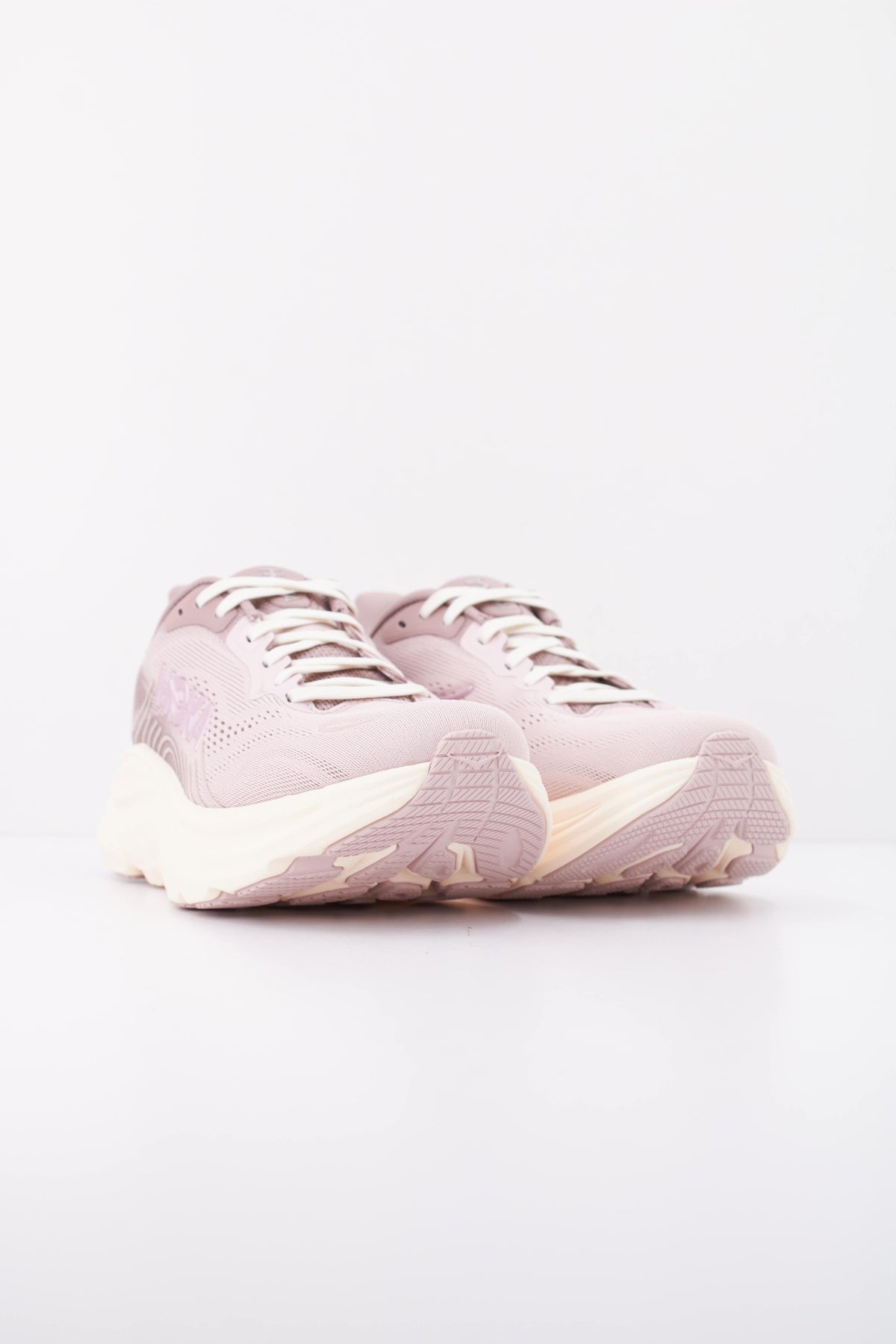 HOKA 1179199HO ZAPATILLA W CLIFTON 11 en color ROSA (2)