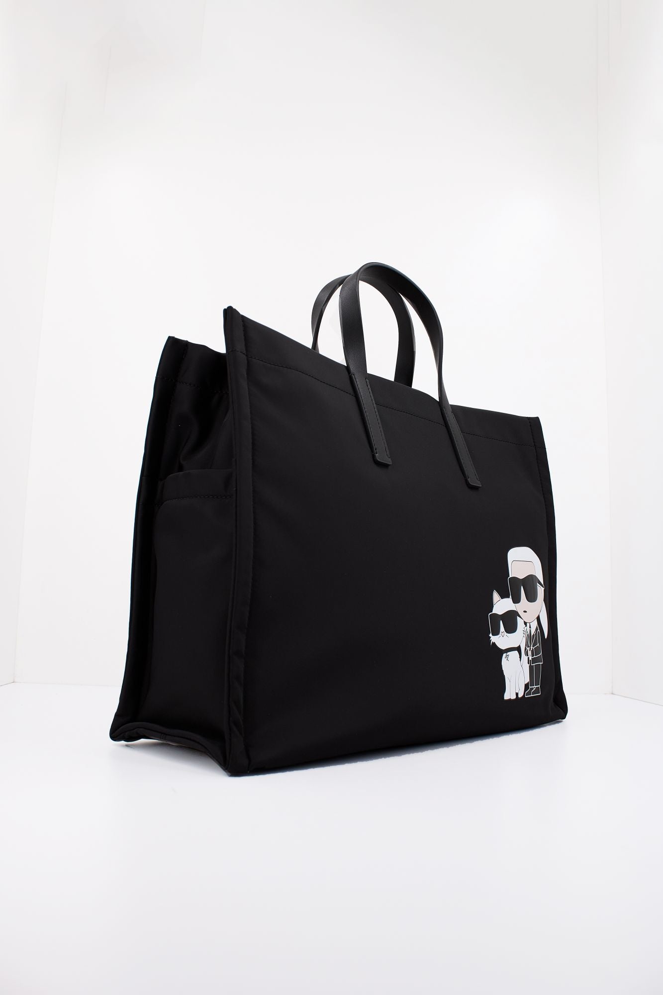 KARL LAGERFELD K/IKONIK 2.0 NYLON LG CB T en color NEGRO (3)