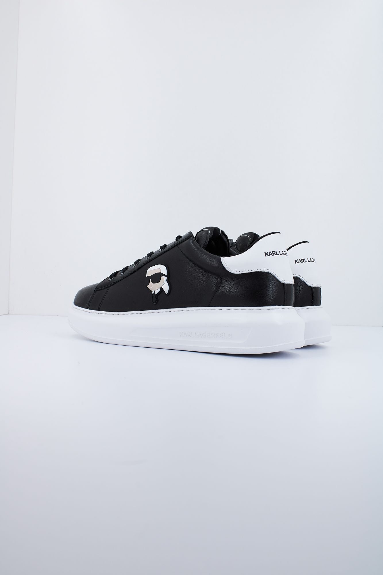 KARL LAGERFELD KAPRI MENS KARL NFT LO LAC en color NEGRO (3)
