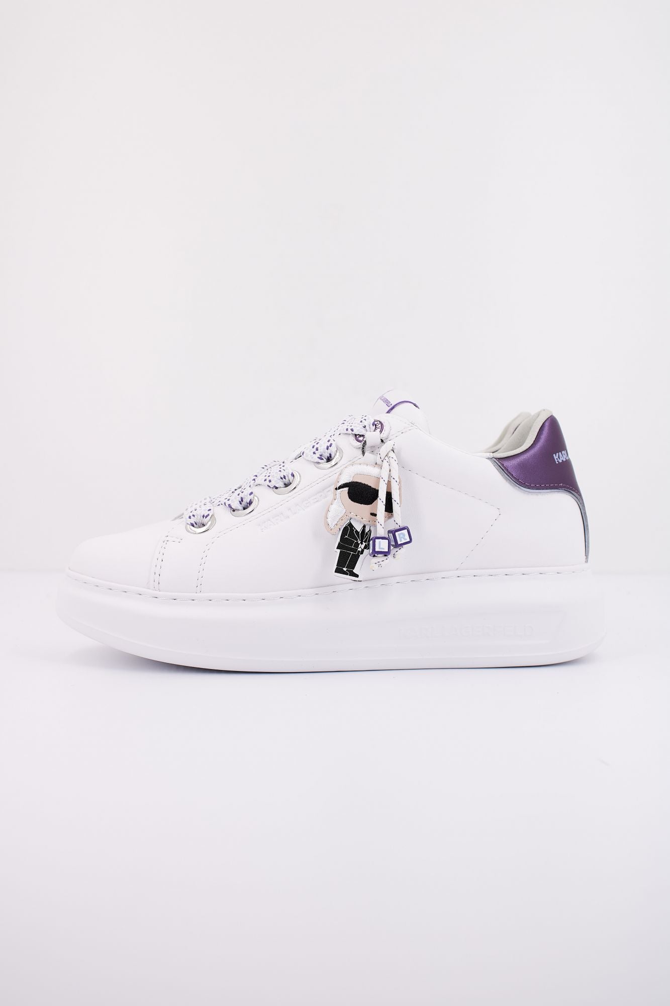 KARL LAGERFELD KAPRI KEYCHAIN en color BLANCO (1)