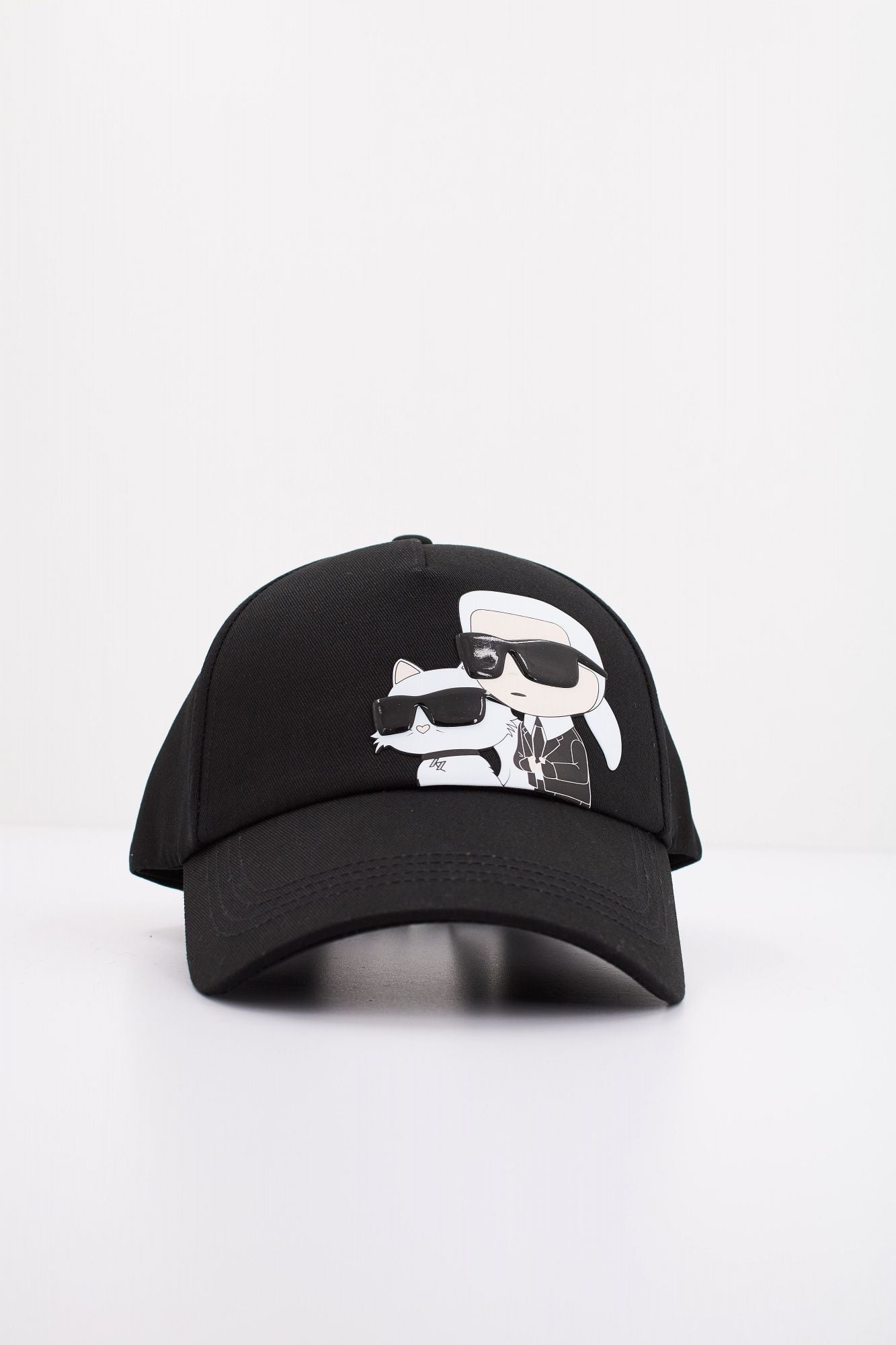 KARL LAGERFELD K/IKONIK 2.0 CAP XL KC en color NEGRO (1)
