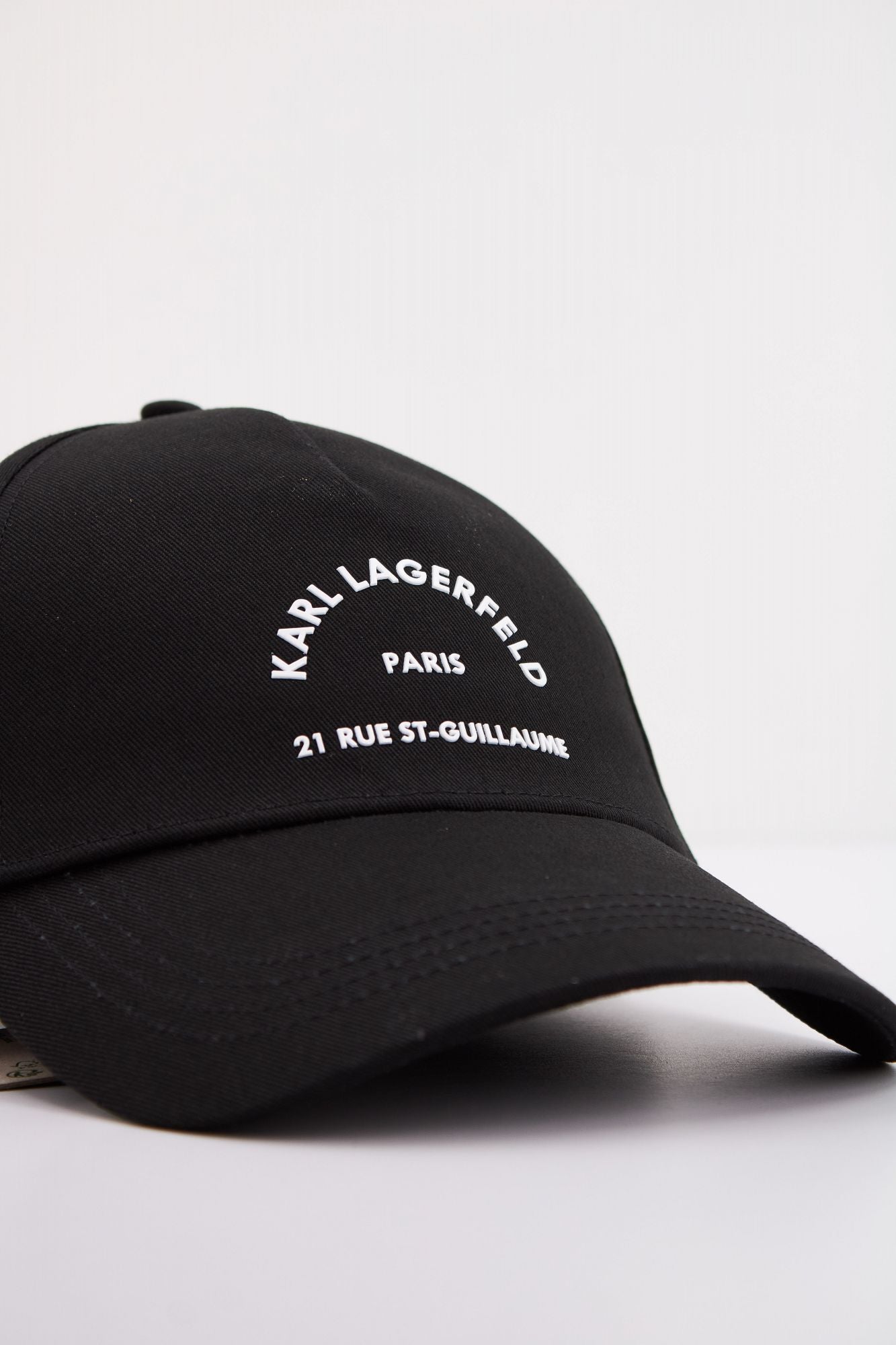KARL LAGERFELD RSG CAP en color NEGRO (4)