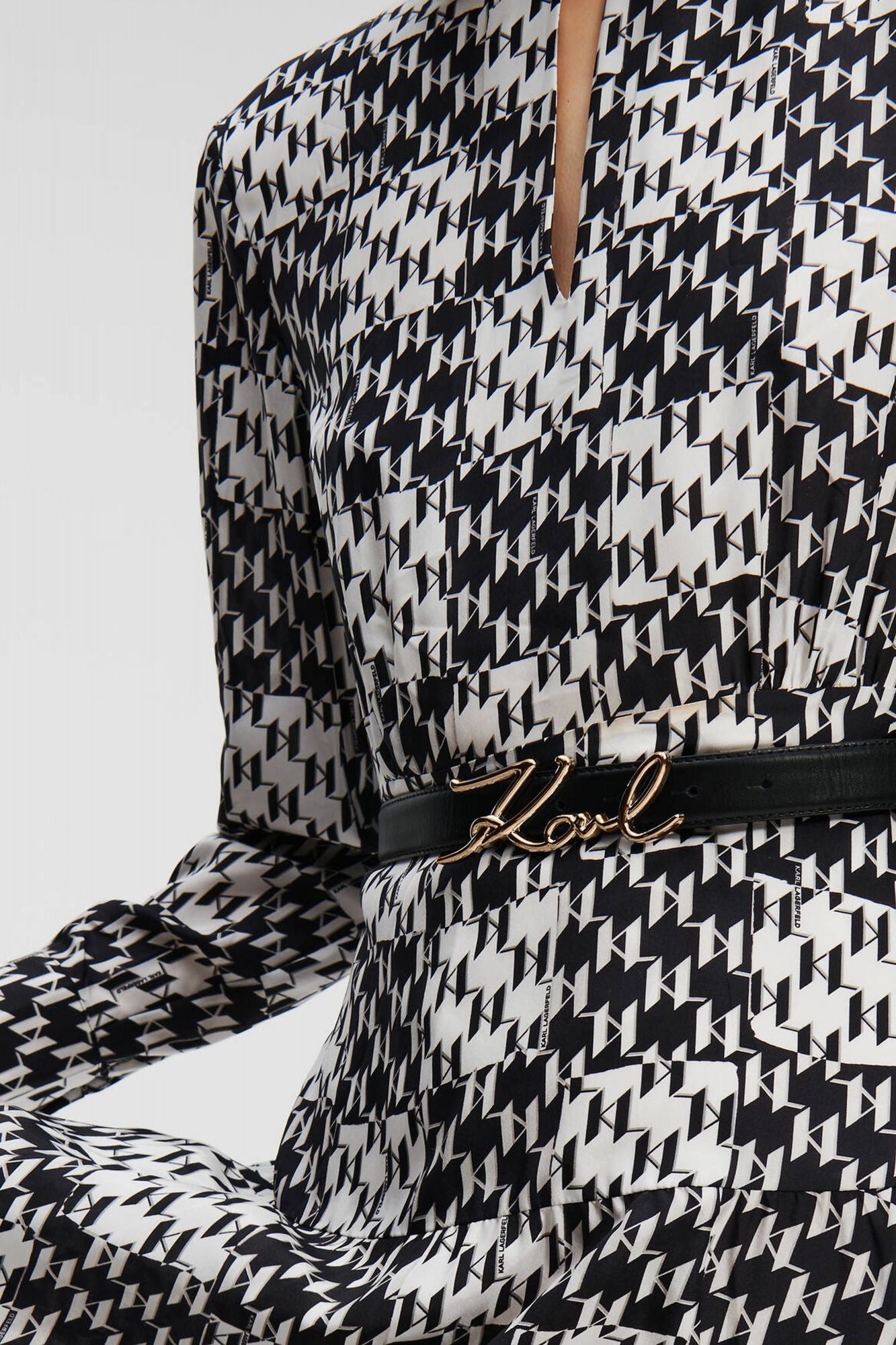 KARL LAGERFELD K/DIGNATURE BELT en color NEGRO (5)