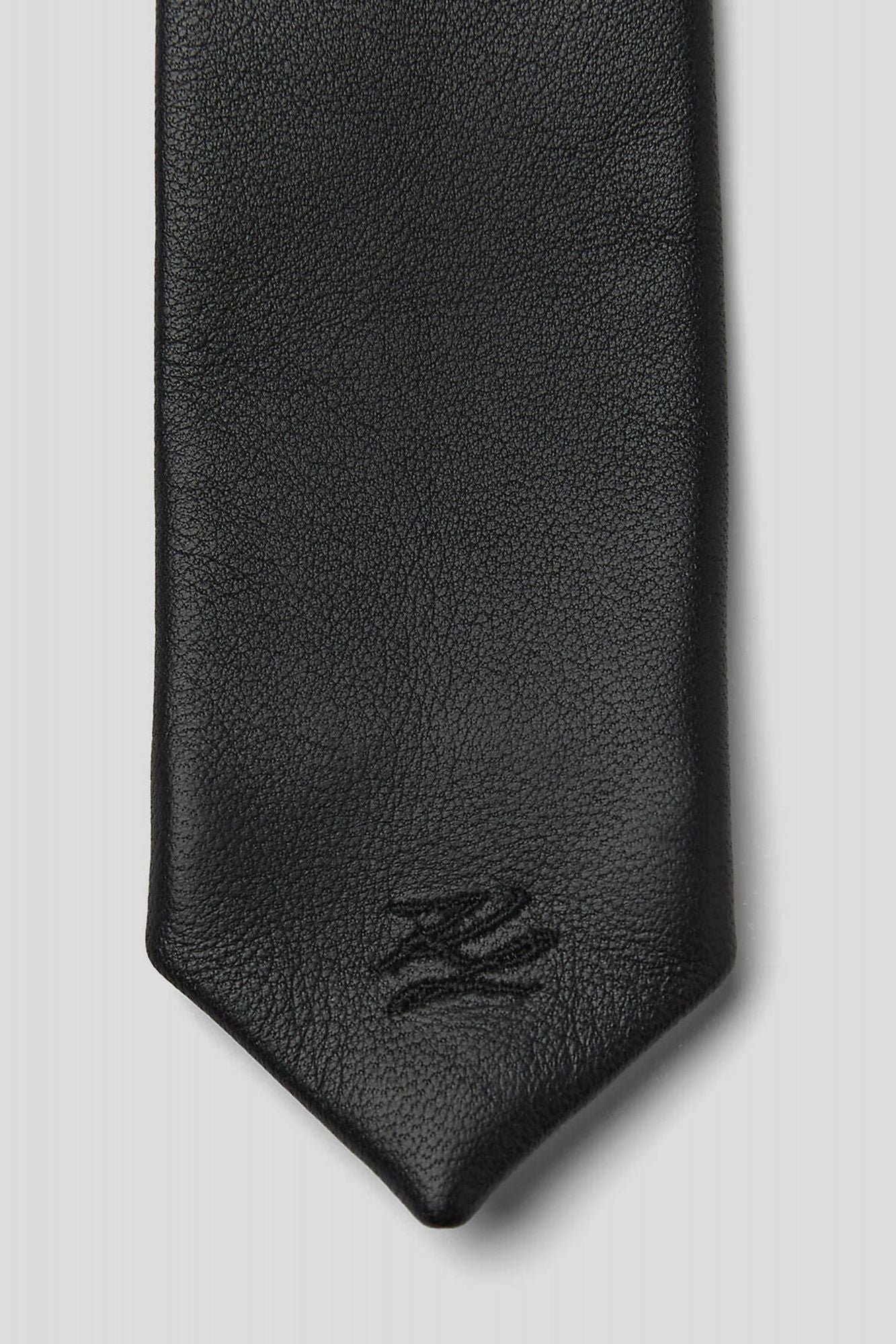 KARL LAGERFELD 246W3905 en color NEGRO (4)