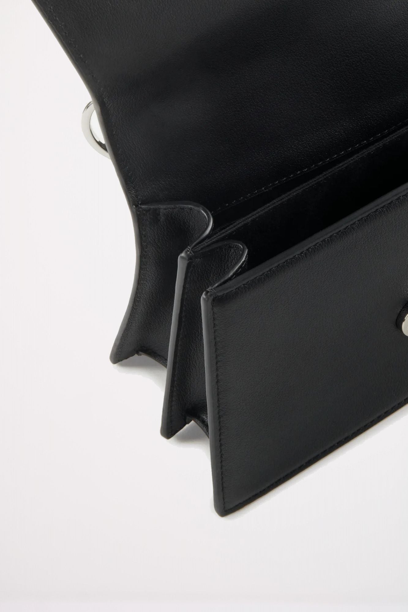 KARL LAGERFELD SIGNATURE 2.0 MD CROSSBODY en color NEGRO (3)