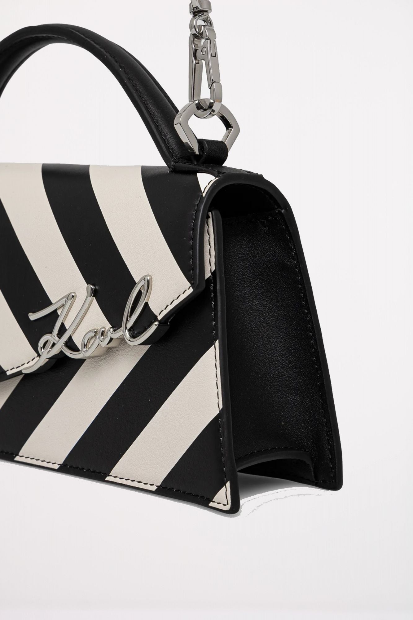 KARL LAGERFELD SIGNATURE SP SLIM CROSSBOD en color NEGRO (3)