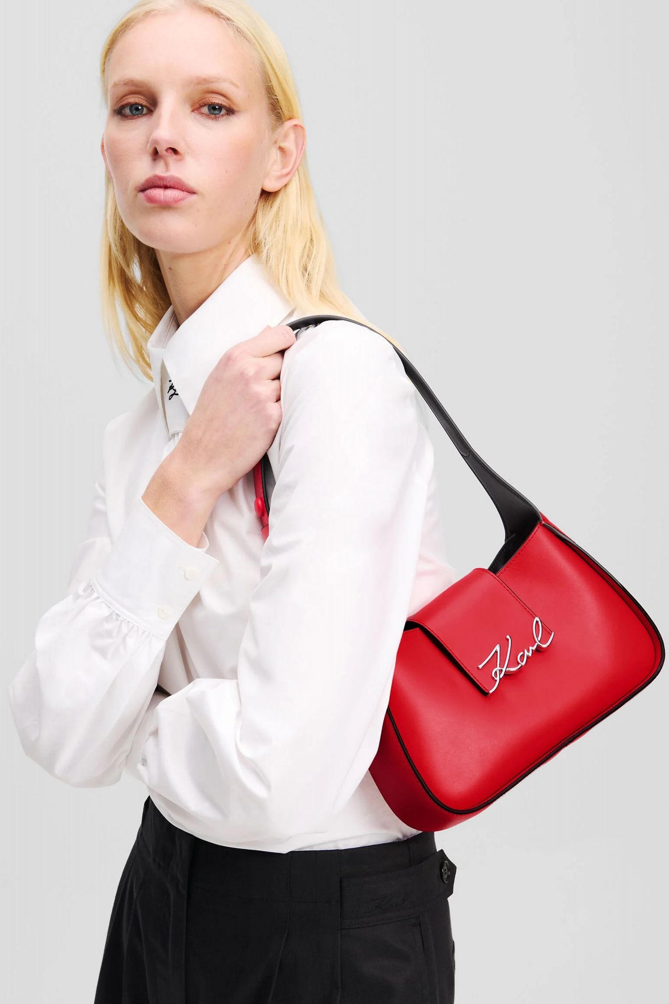 KARL LAGERFELD SIGNATURE SM SHOULDER BAG en color ROJO (4)