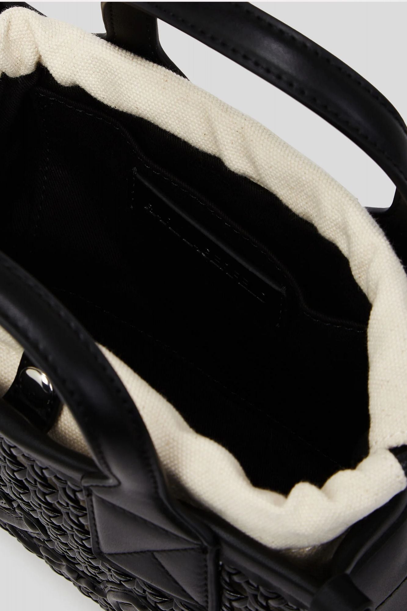KARL LAGERFELD SKUARE SM TOTE WOVEN en color NEGRO (3)
