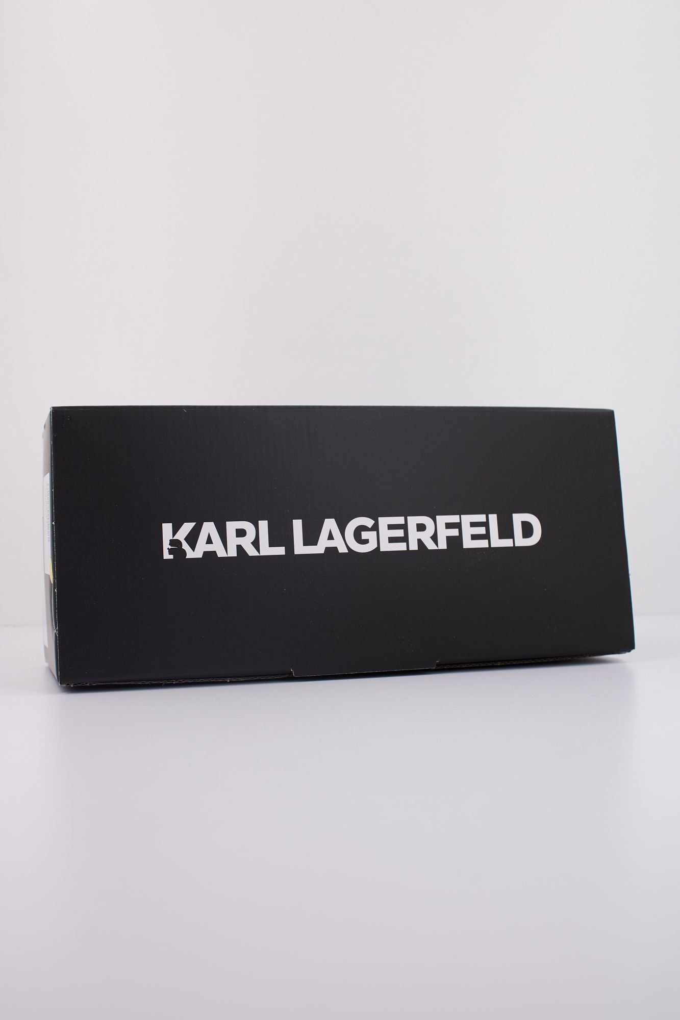 KARL LAGERFELD KONDO 2.0 KARL NFT SLIDE en color NEGRO (6)
