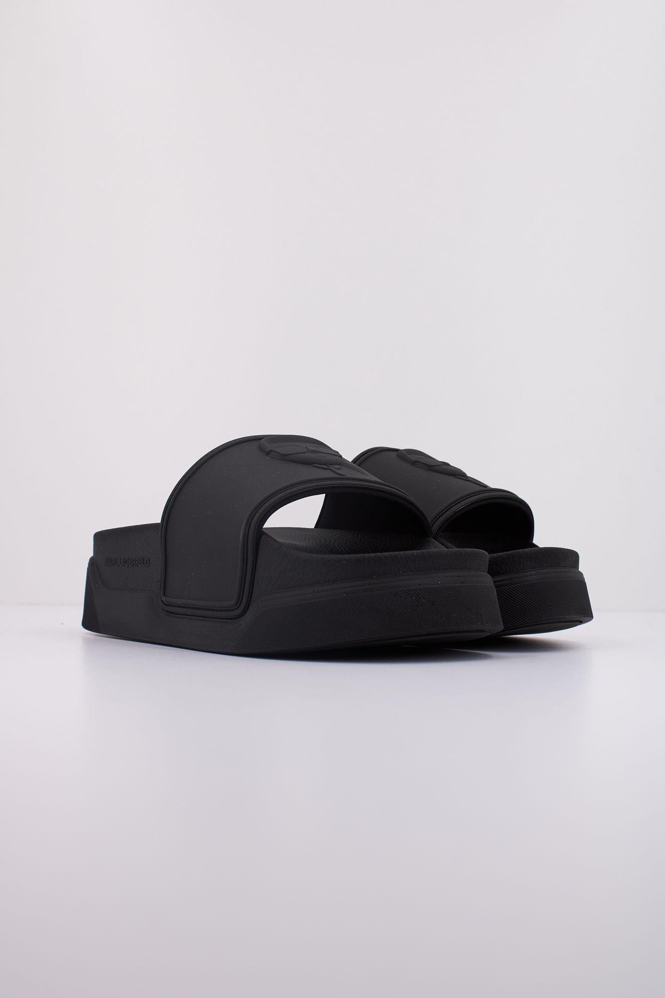 KARL LAGERFELD KL88819 KONDOMINIUM en color NEGRO (2)