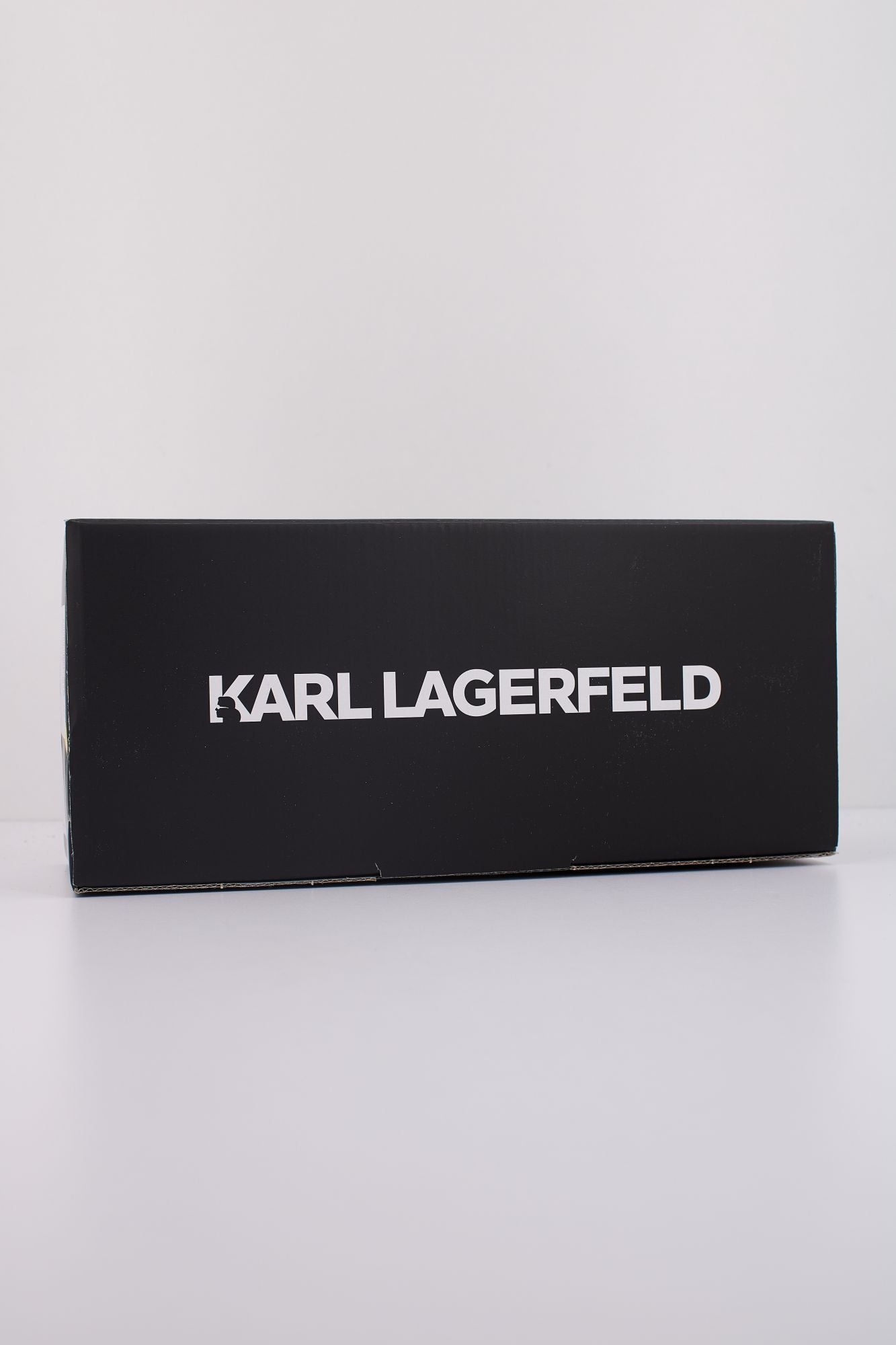 KARL LAGERFELD SKOOT II BORDER SLIDE en color NEGRO (6)