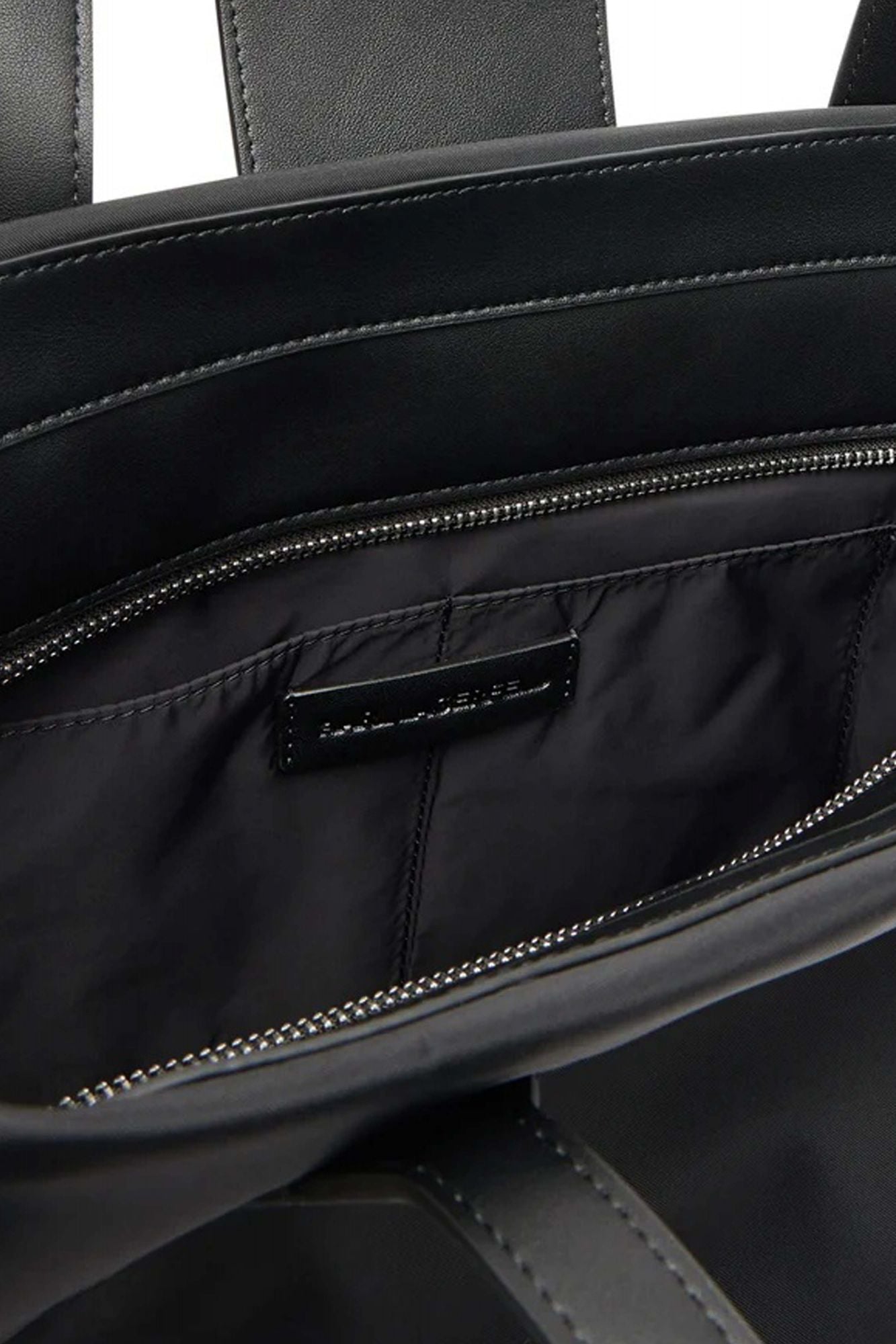 KARL LAGERFELD K SIGNATURE NYLON MD TOTE en color NEGRO (4)