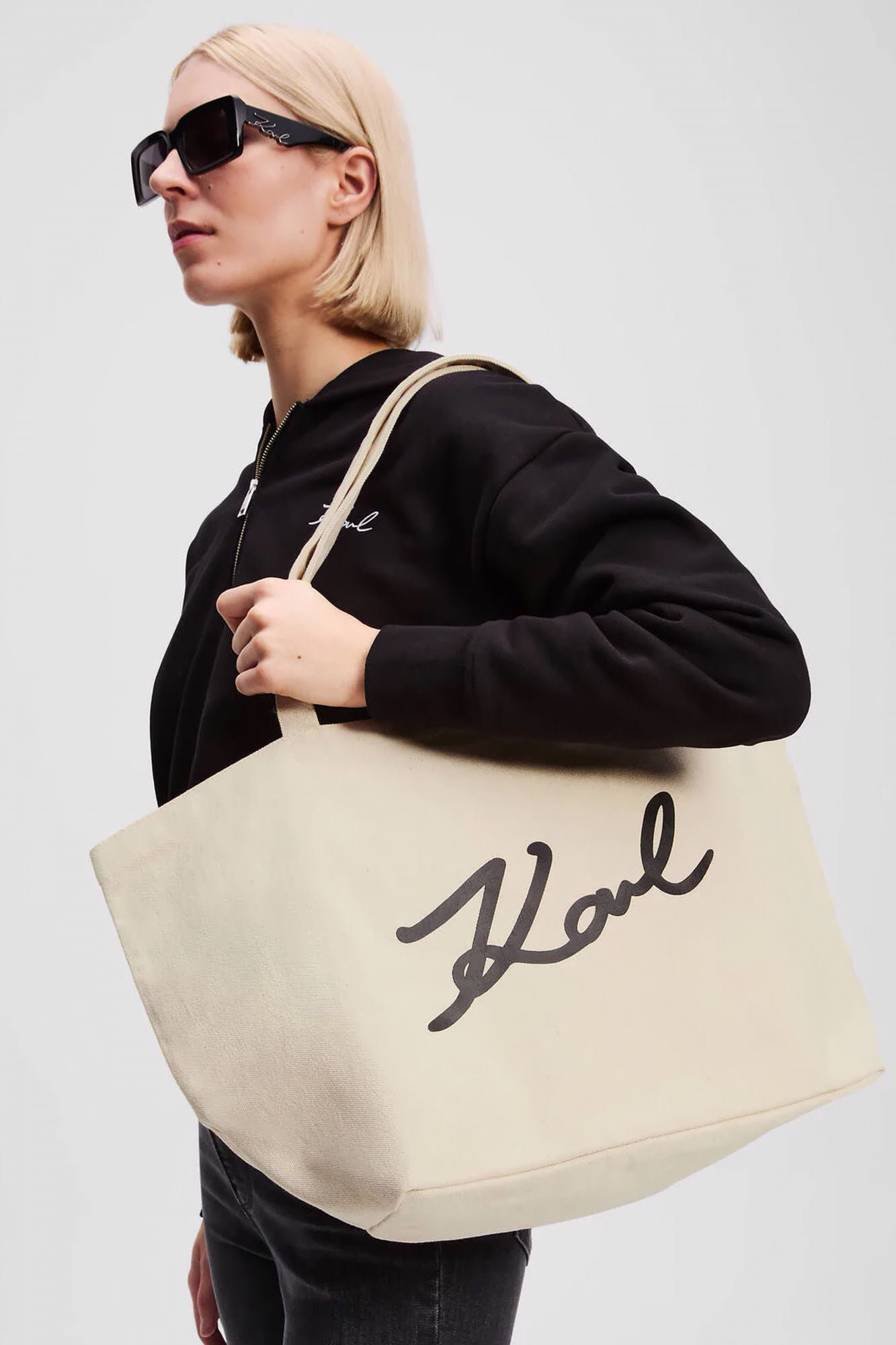 KARL LAGERFELD K SIGNATURE EMB CANVAS en color BEIS (4)