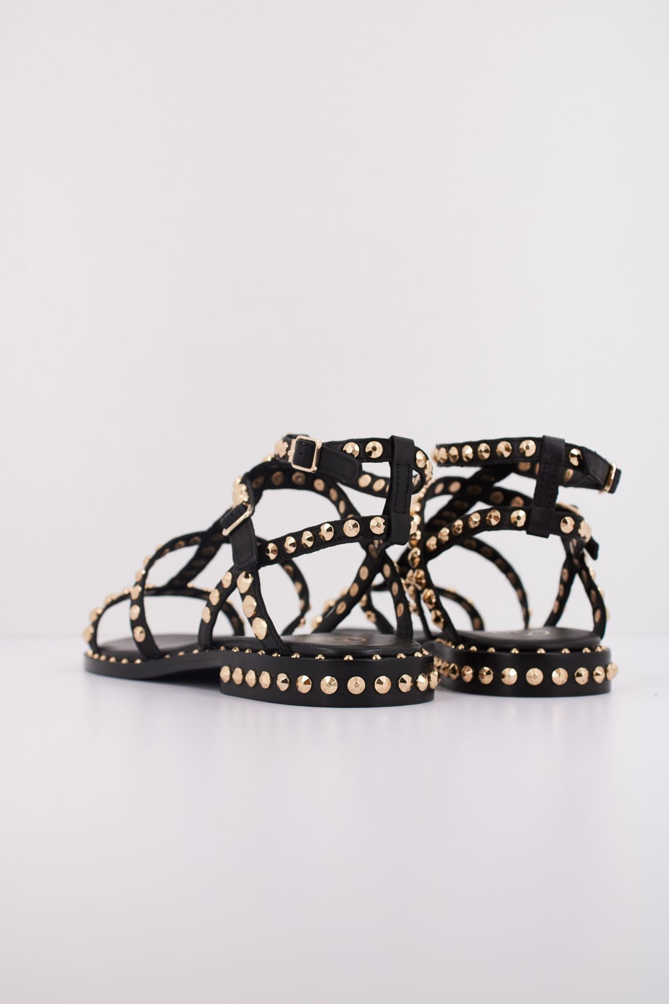 ASH PRECIOUS en color NEGRO (4)