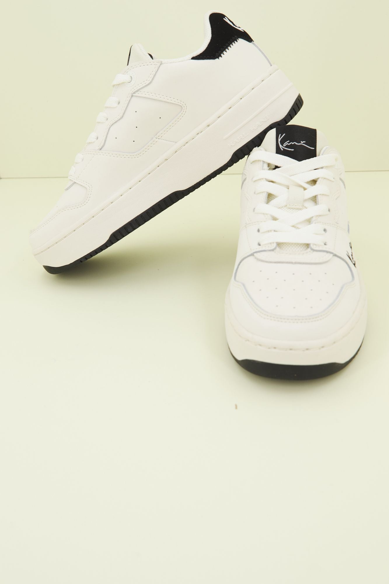KARL KANI UP PRM en color BLANCO (2)