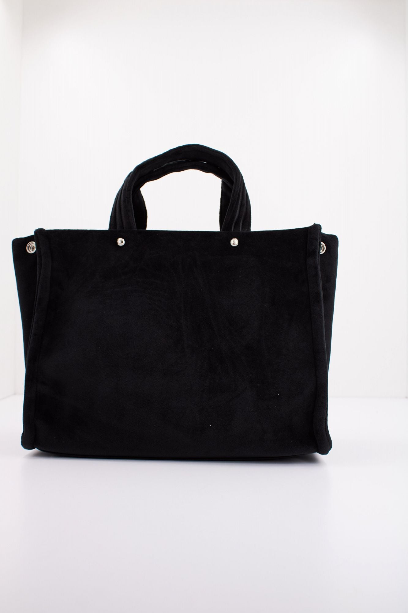 JUICY COUTURE KIMBERLY MEDIUM SHO en color NEGRO (3)