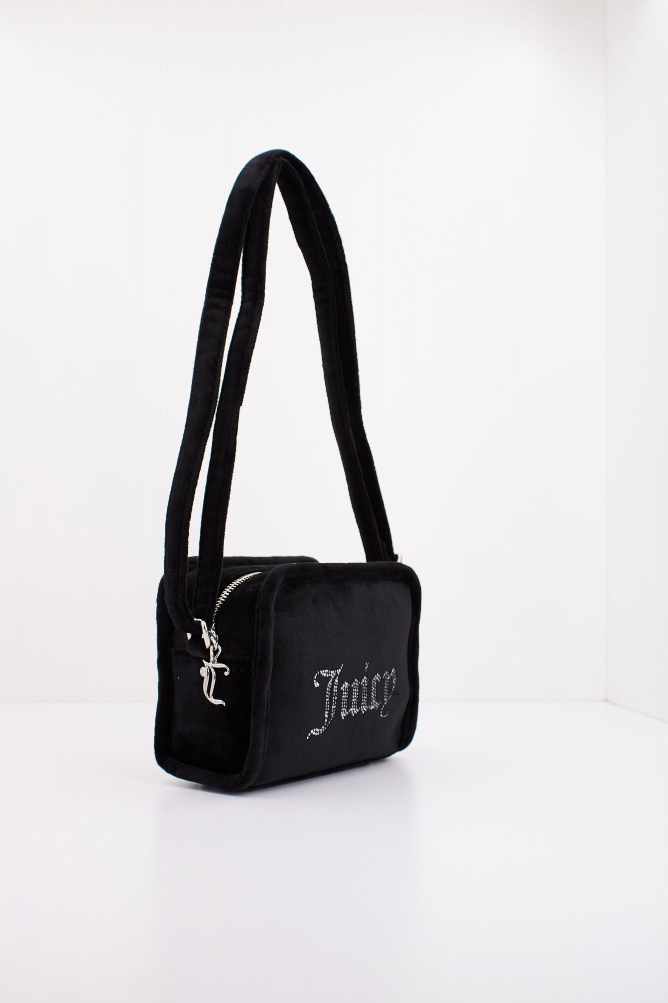 JUICY COUTURE KIMBERLY CROSSBODY en color NEGRO (2)