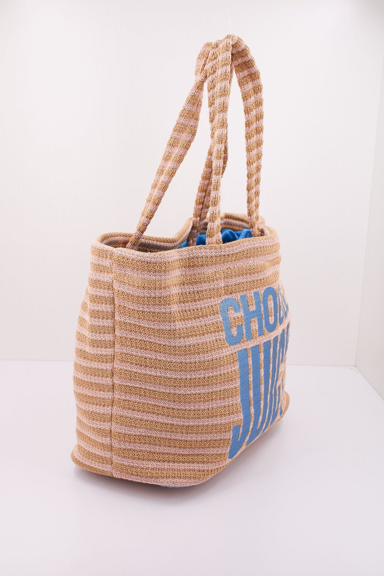 JUICY COUTURE JL5 NORA STRAW LARGE en color MARRON CLARO (2)