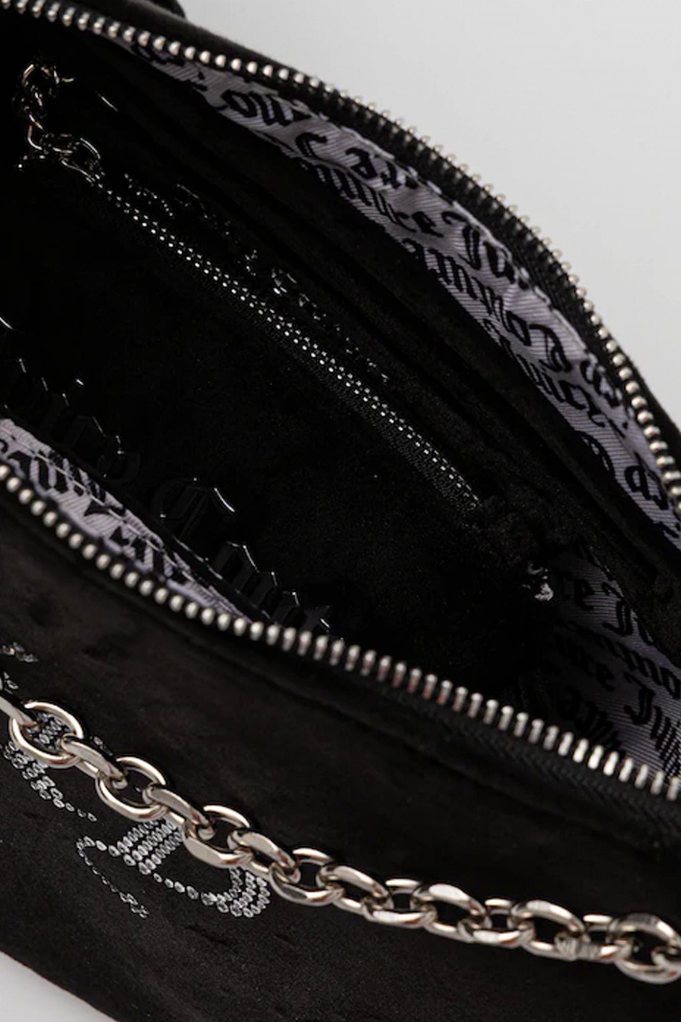 JUICY COUTURE KIMBERLY MEDIUM HOBO BAG en color NEGRO (2)