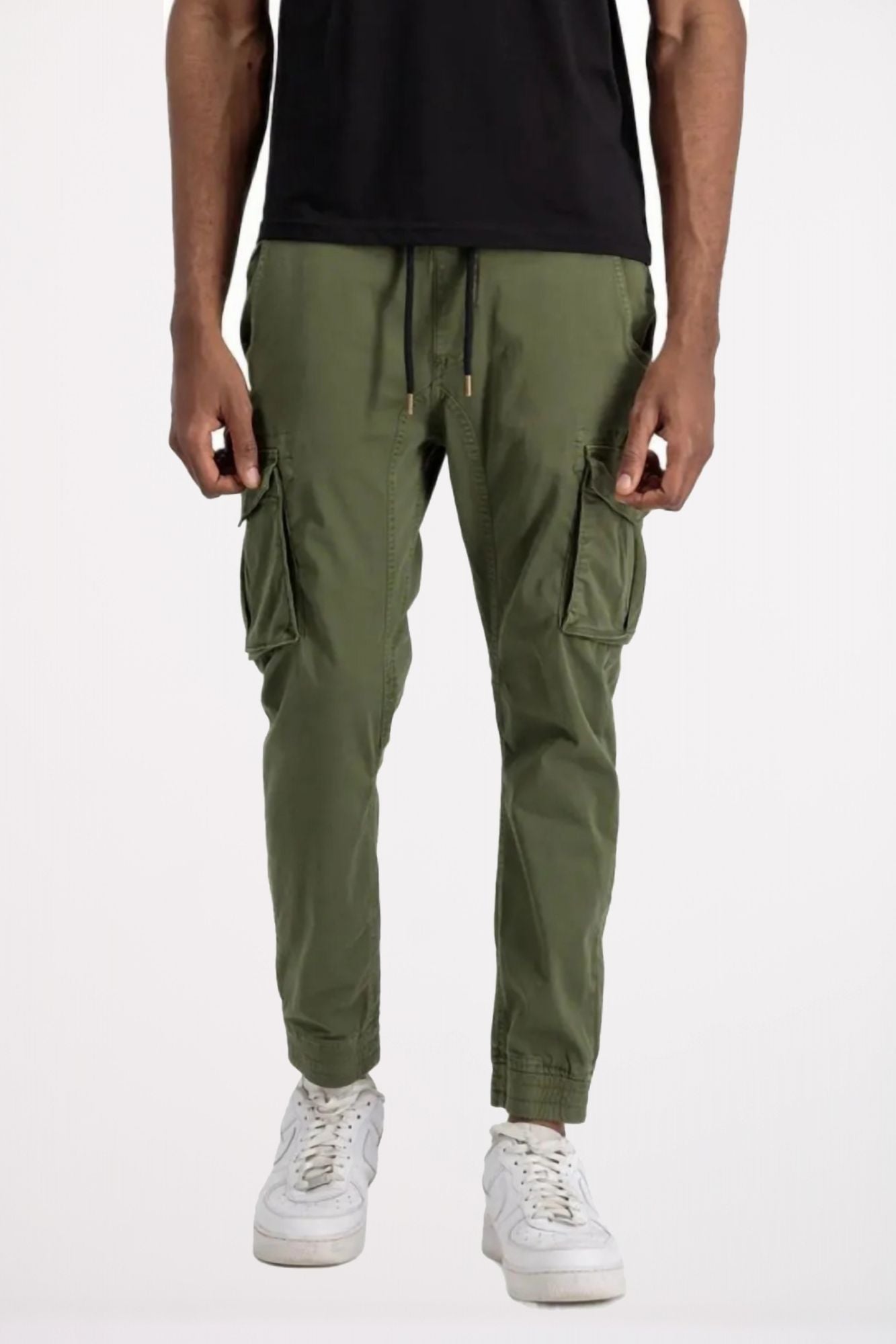 ALPHA INDUSTRIES COTTON TWILL JOGGER en color VERDE (1)