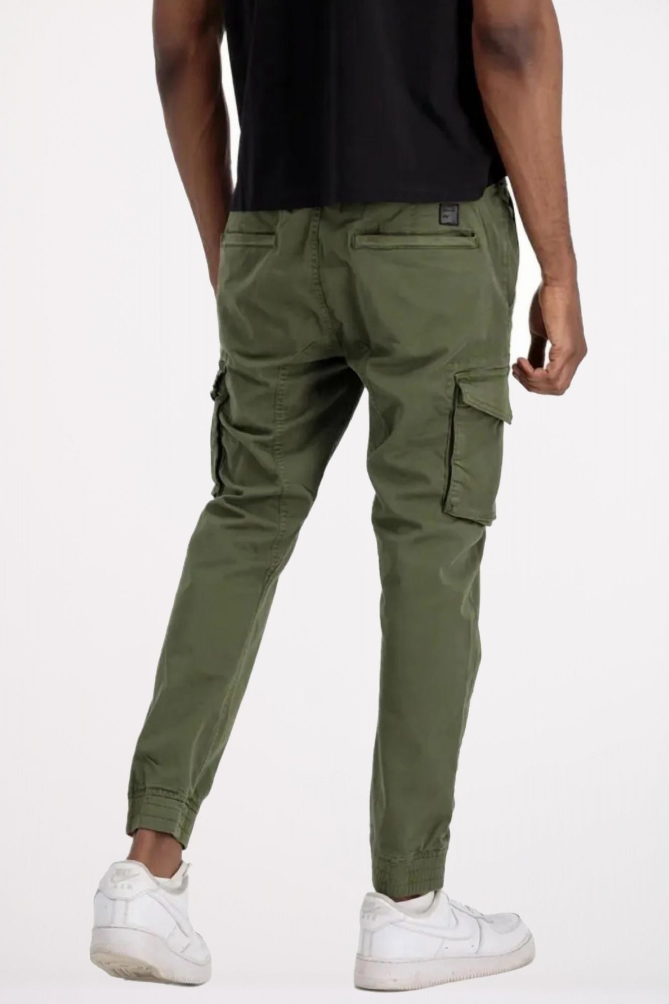 ALPHA INDUSTRIES COTTON TWILL JOGGER en color VERDE (3)