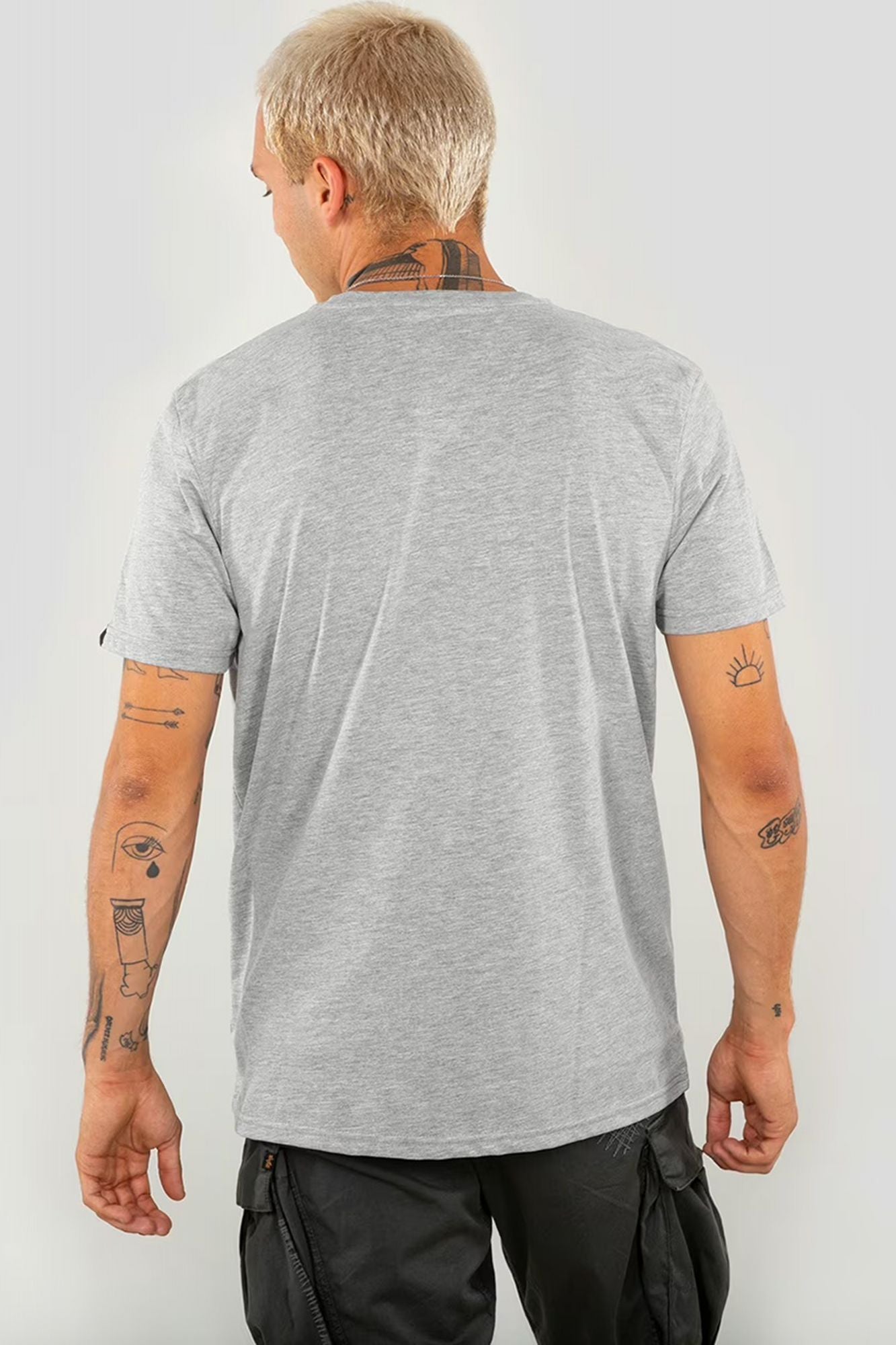 ALPHA INDUSTRIES TEE-SHIRT en color GRIS (3)