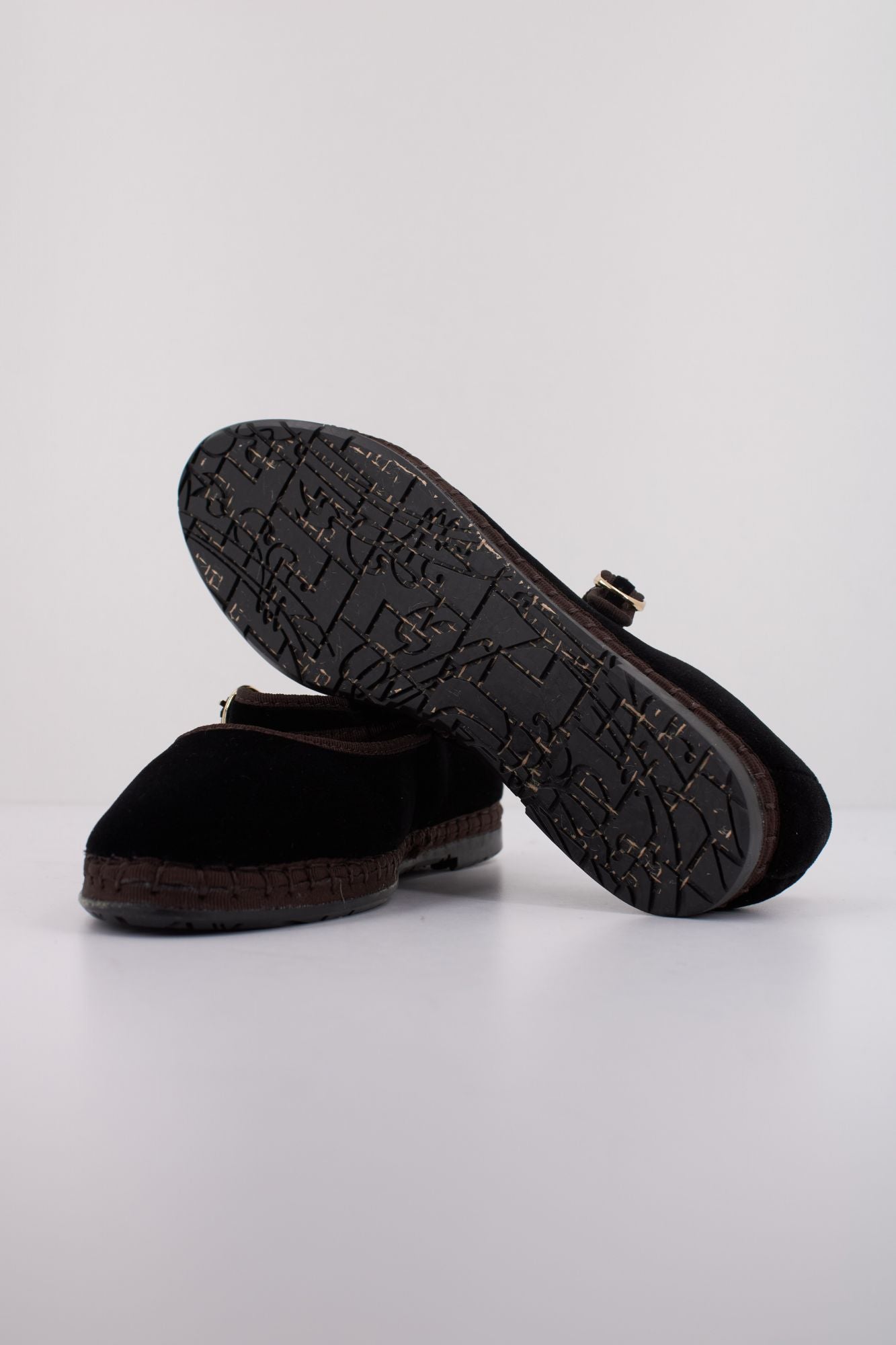 FLABELUS SETHE en color NEGRO (5)