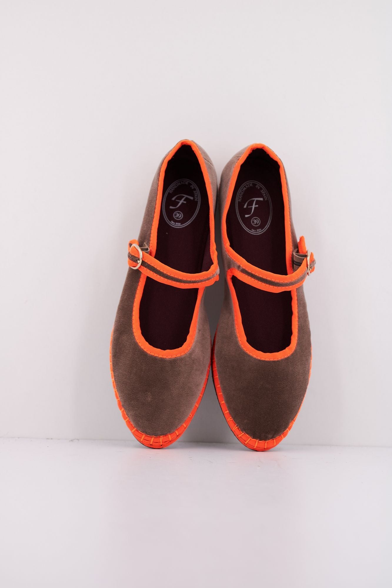 FLABELUS CORA en color MARRON (3)