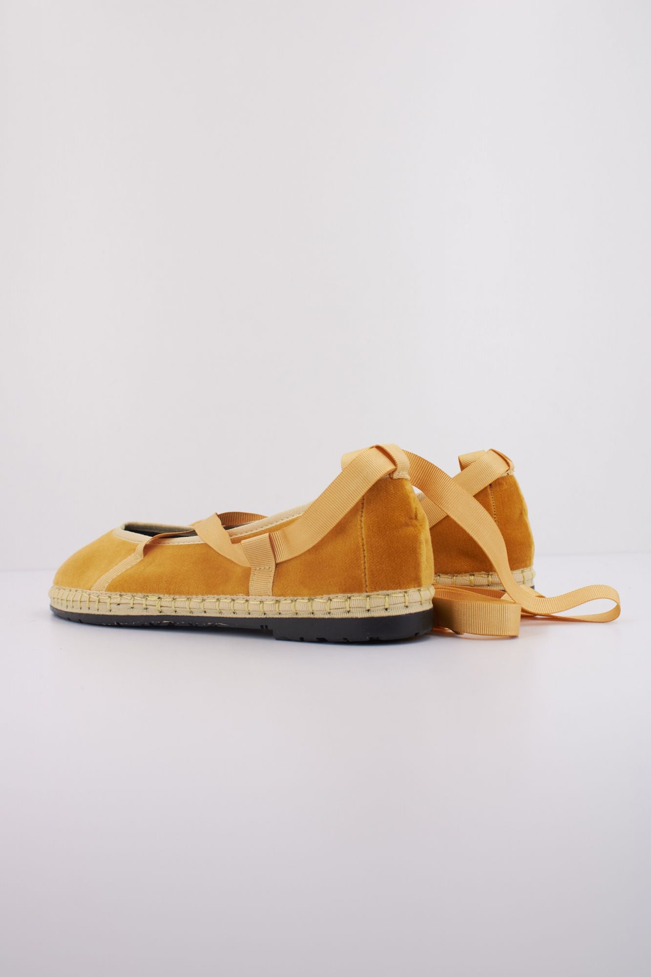 FLABELUS ROSALINE en color AMARILLO (4)