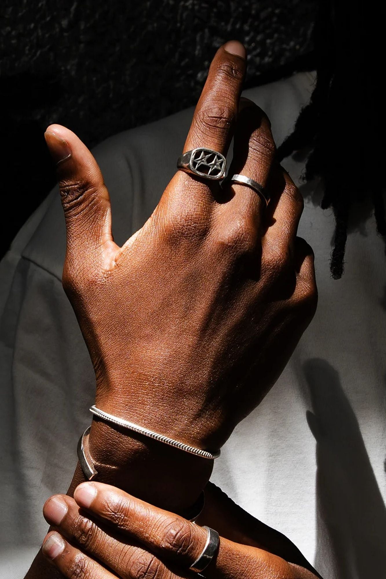 TWOJEYS FRAMED RING en color PLATA (3)