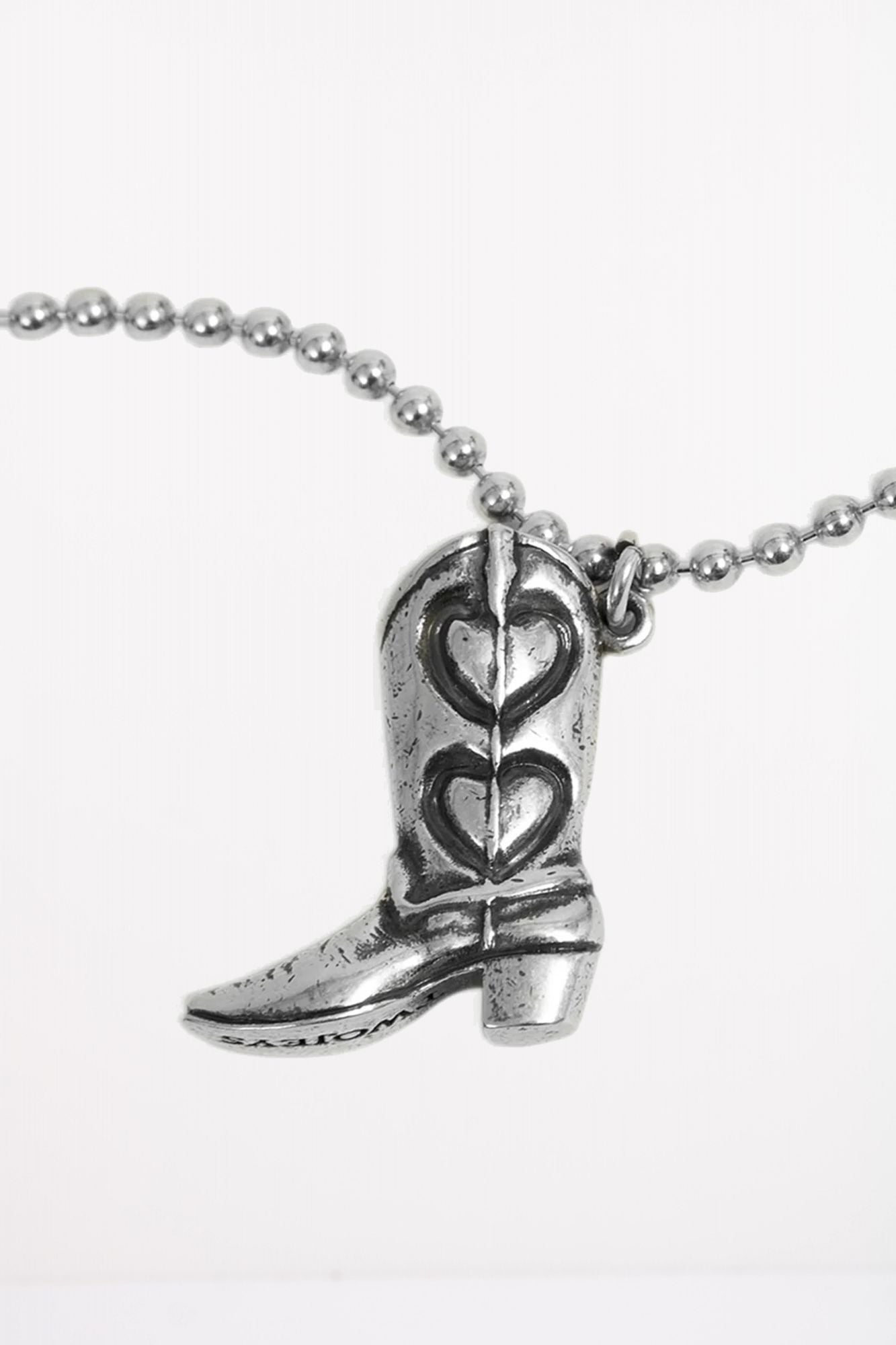 TWOJEYS BOOT NECKLACE en color PLATA (3)