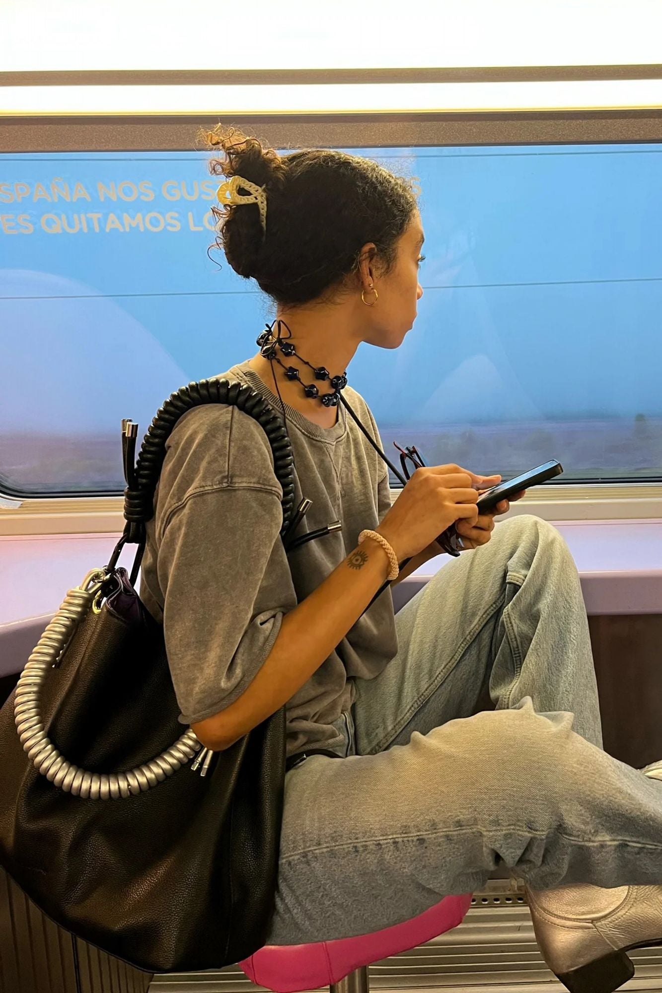 OLIVIA MAREQUE PETRA en color NEGRO (4)