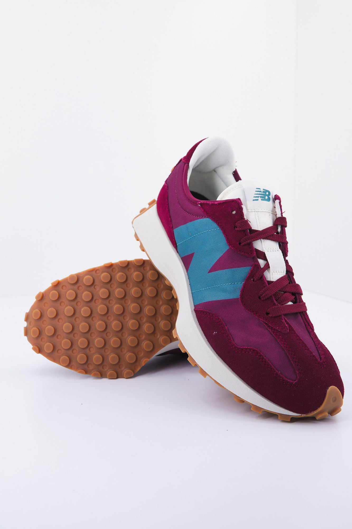 NEW BALANCE MS327 HE1 en color BURDEOS (3)
