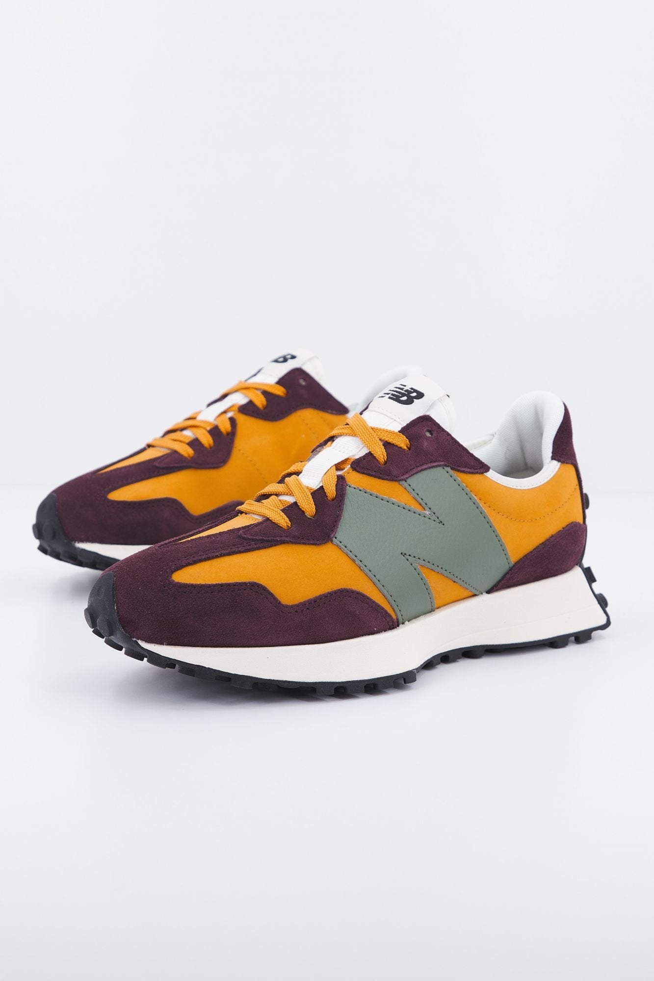 NEW BALANCE MS327 LY1 en color BURDEOS (1)
