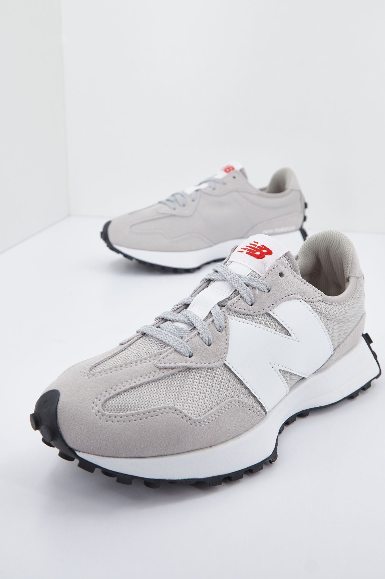 NEW BALANCE 327 MS327CGW en color GRIS (2)