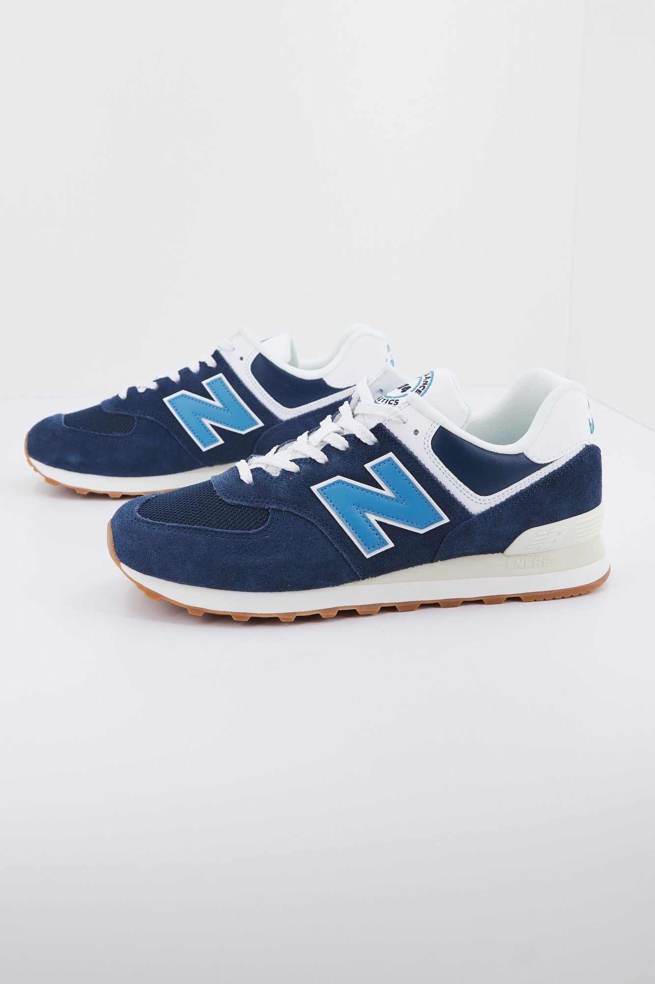 NEW BALANCE U574 BU2 en color AZUL (2)