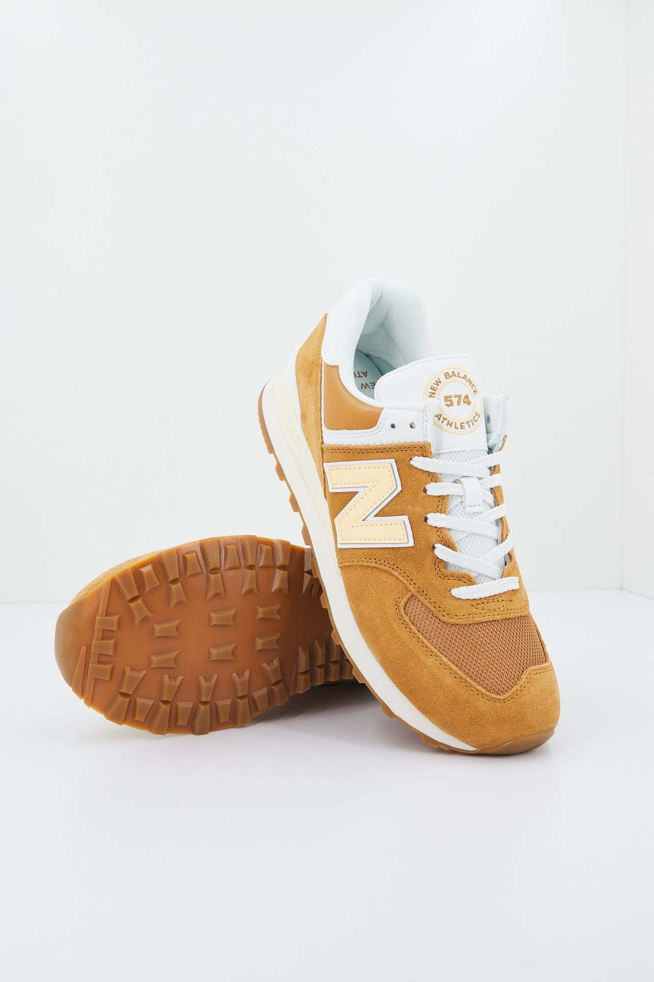 NEW BALANCE U574 en color MARRON (4)