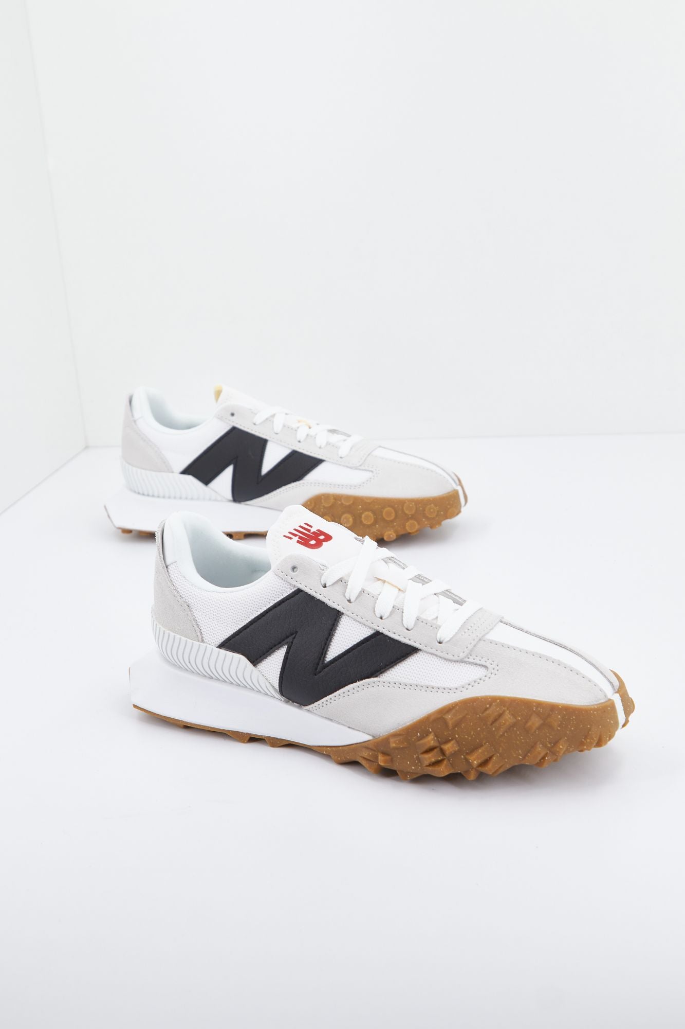 NEW BALANCE UXC72 SD en color BLANCO (2)