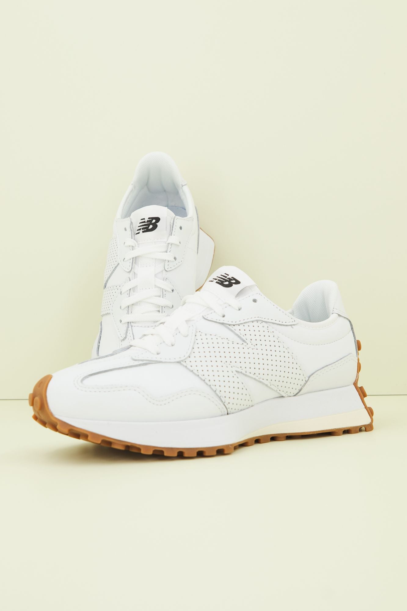 NEW BALANCE WS327 LS en color BLANCO (1)