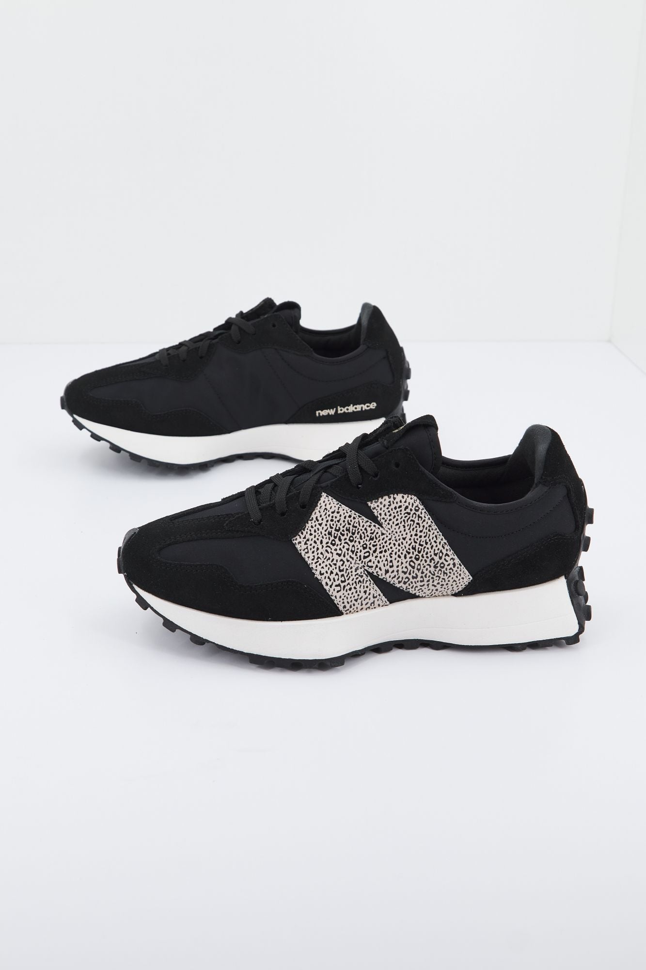 NEW BALANCE WS327 PH en color NEGRO (2)